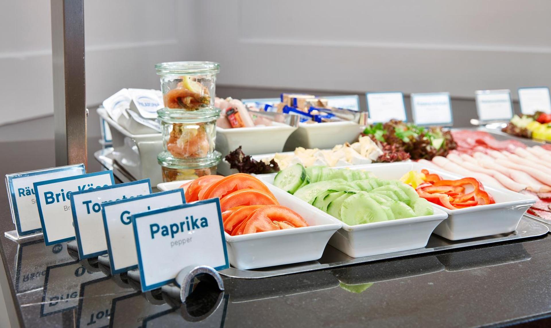 Living Hotel am Olympiapark - Photo 5