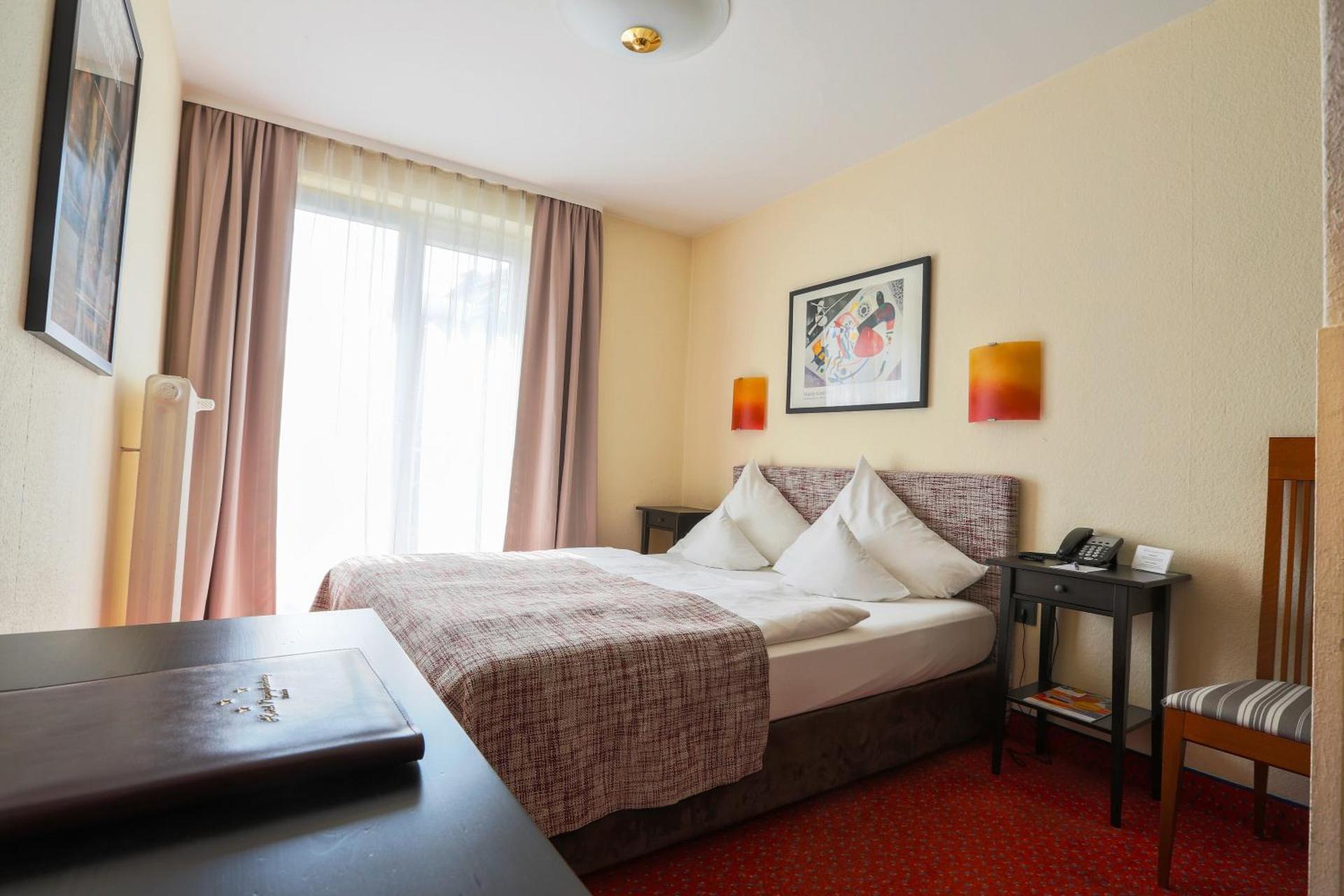 Hotel Nymphenburg City - München - Photo 48