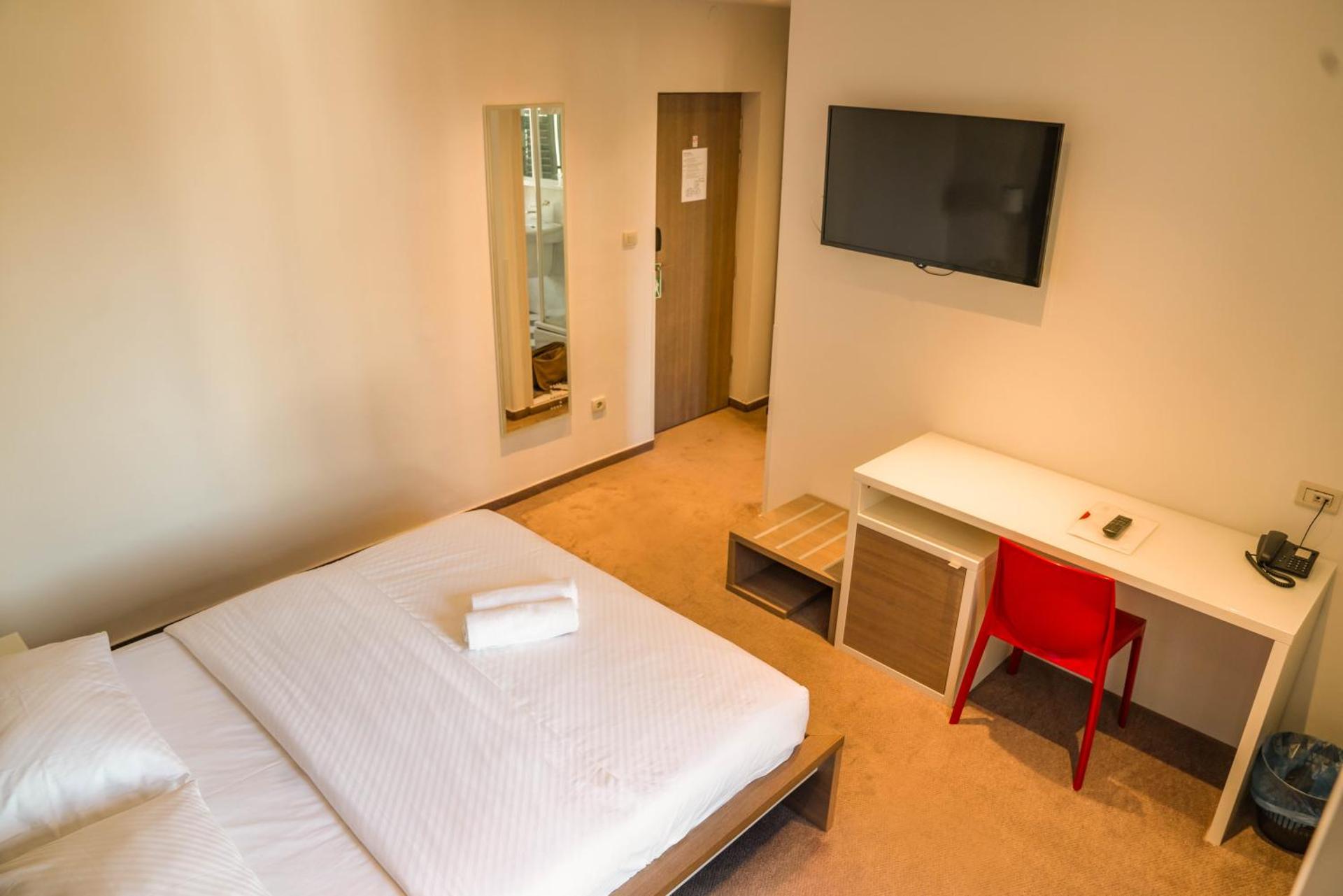 Slavija Culture Heritage Hotel - Photo 137