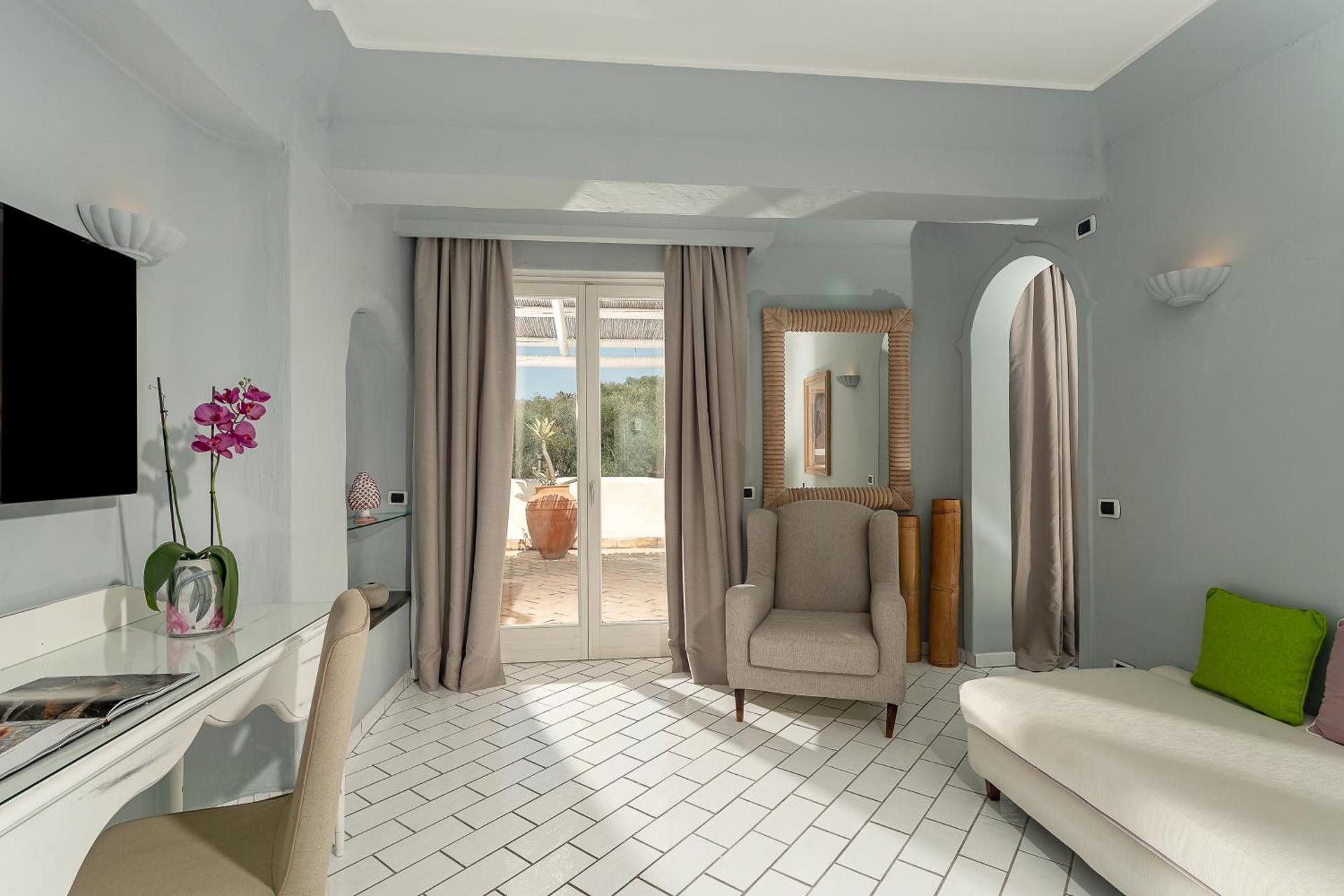 Therasia Resort Sea and SPA - The Leading Hotels of the World - Photo 81