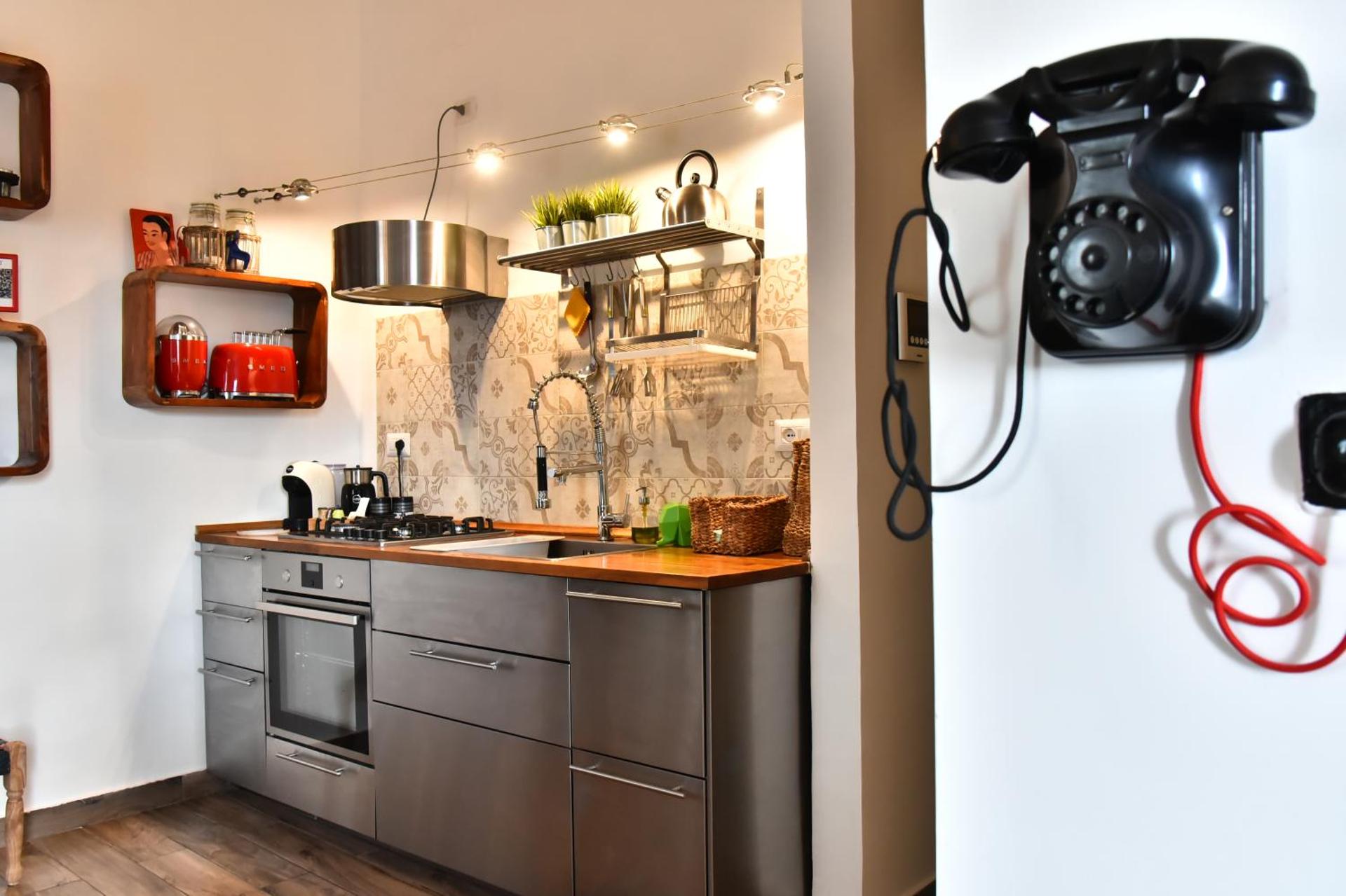 Ross House - Photo 6