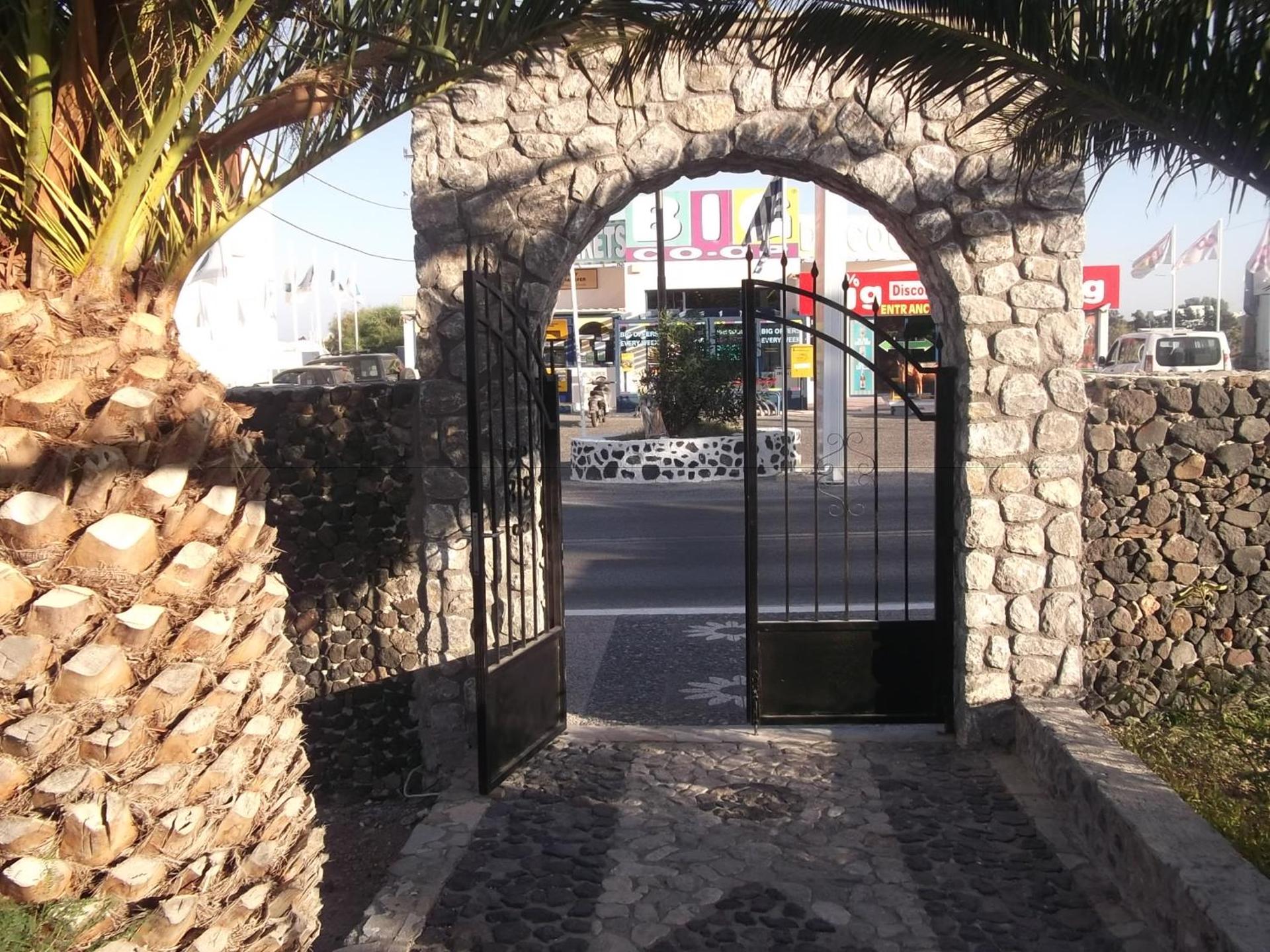 Petra Nera - Photo 38