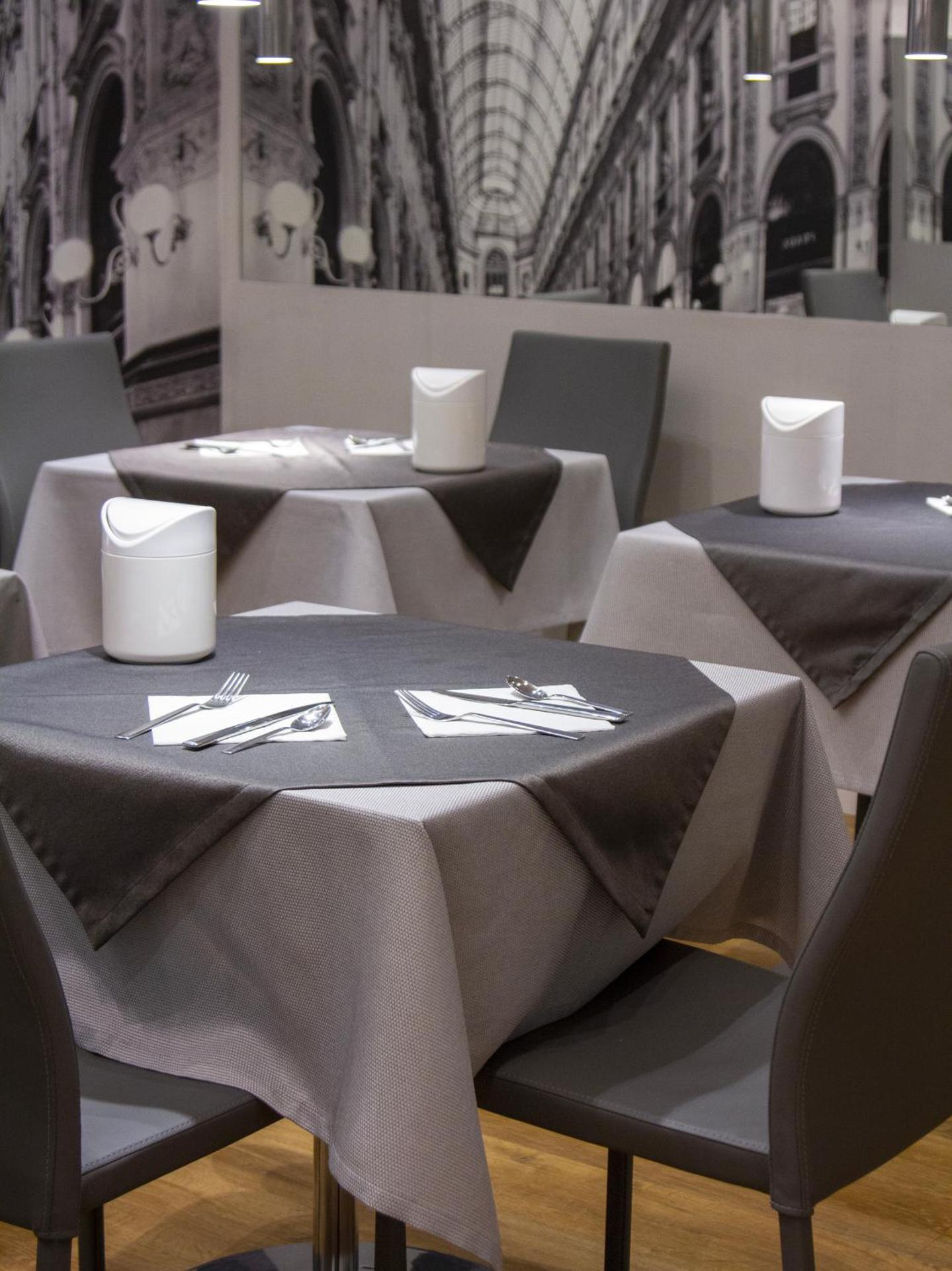 Hotel Flora - Photo 122