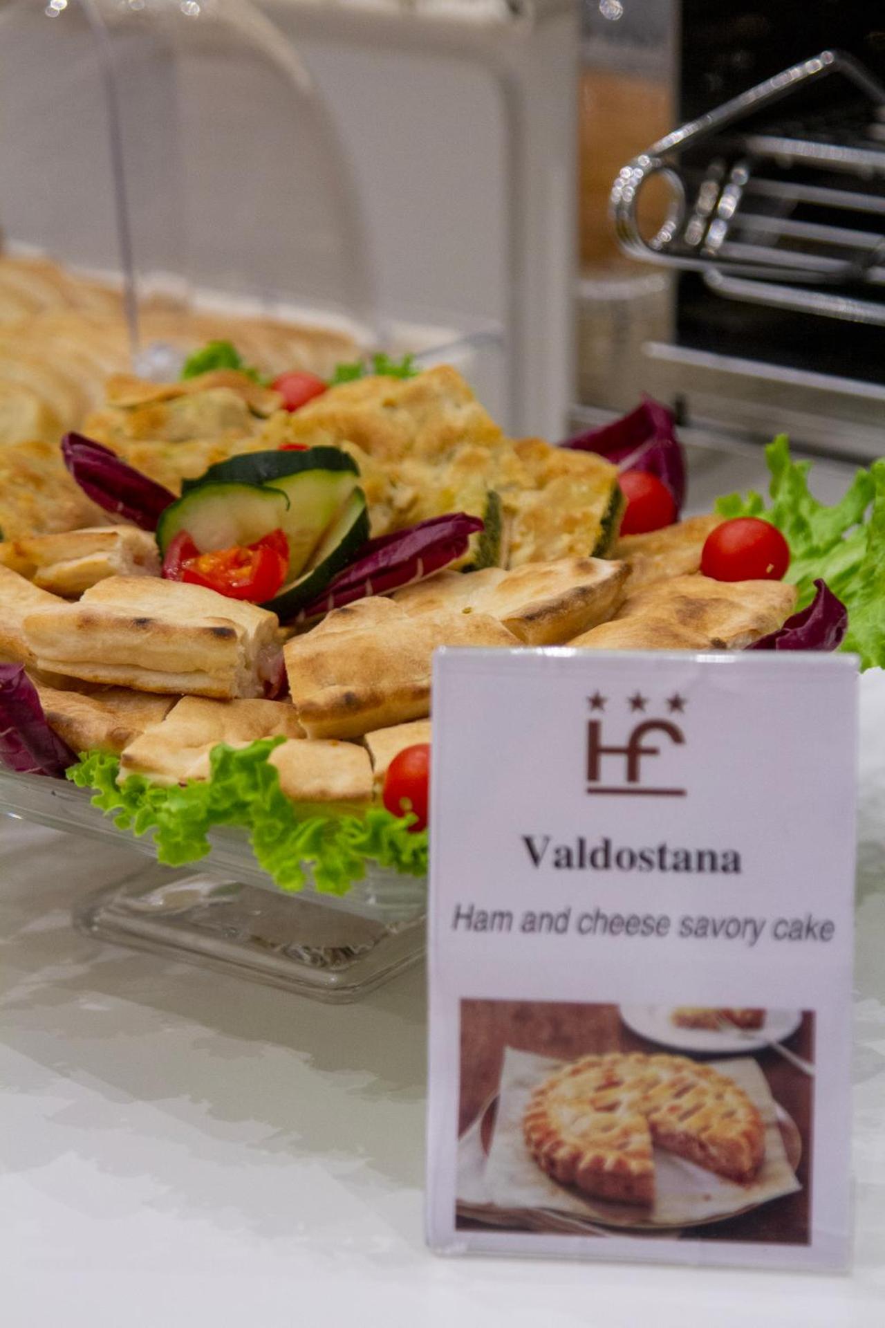 Hotel Flora - Photo 94