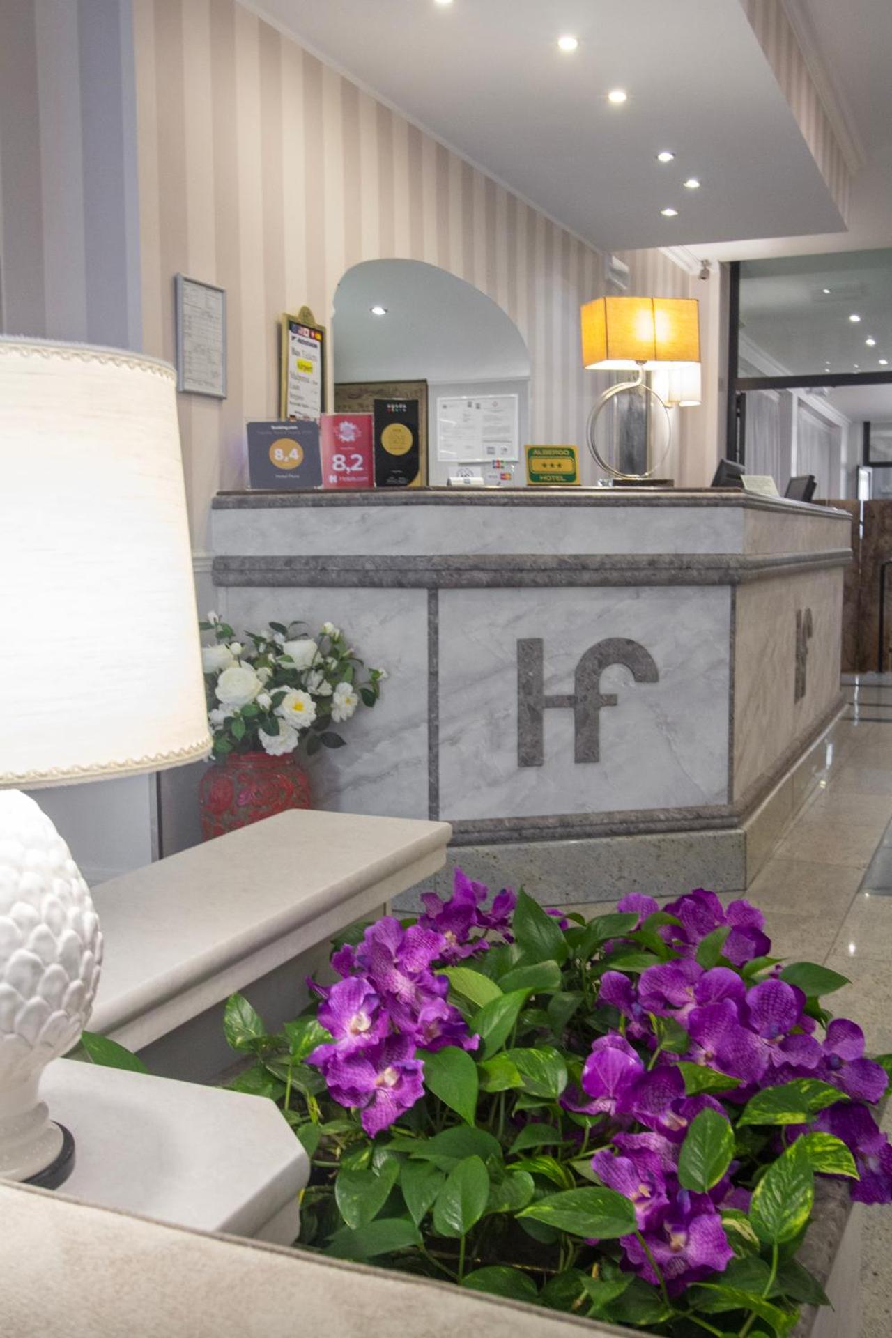 Hotel Flora - Photo 124