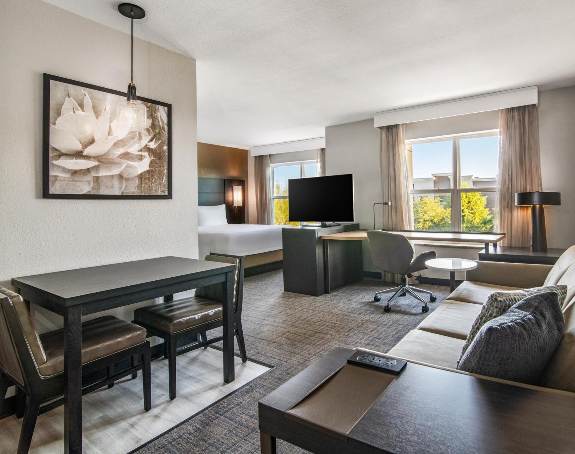 Residence Inn Phoenix Glendale Sports & Entertainment District - Photo 52