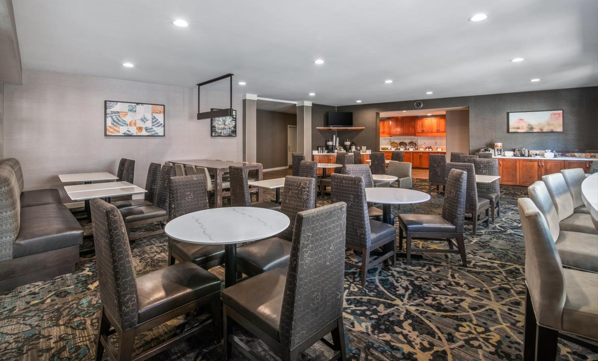Residence Inn Phoenix Glendale Sports & Entertainment District - Photo 20