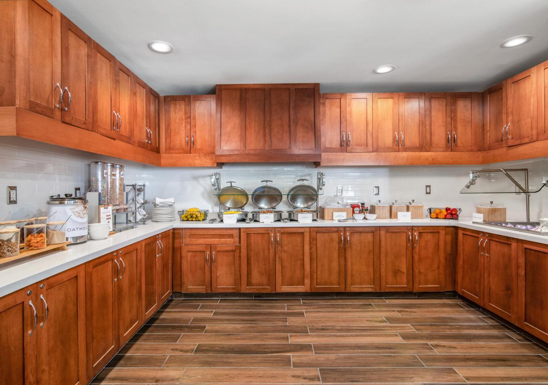 Residence Inn Phoenix Glendale Sports & Entertainment District - Photo 19