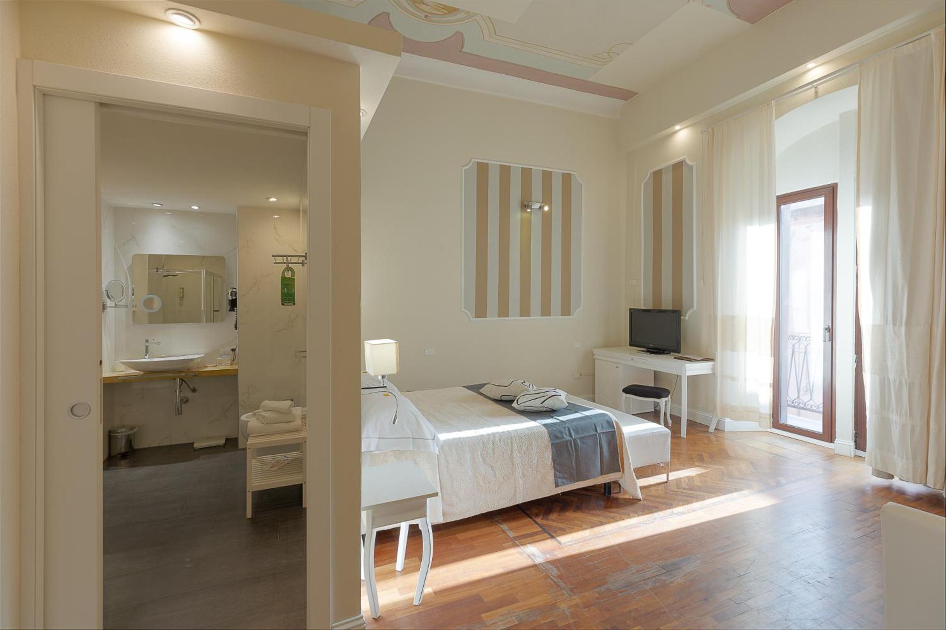 Junior Suite with Balcony