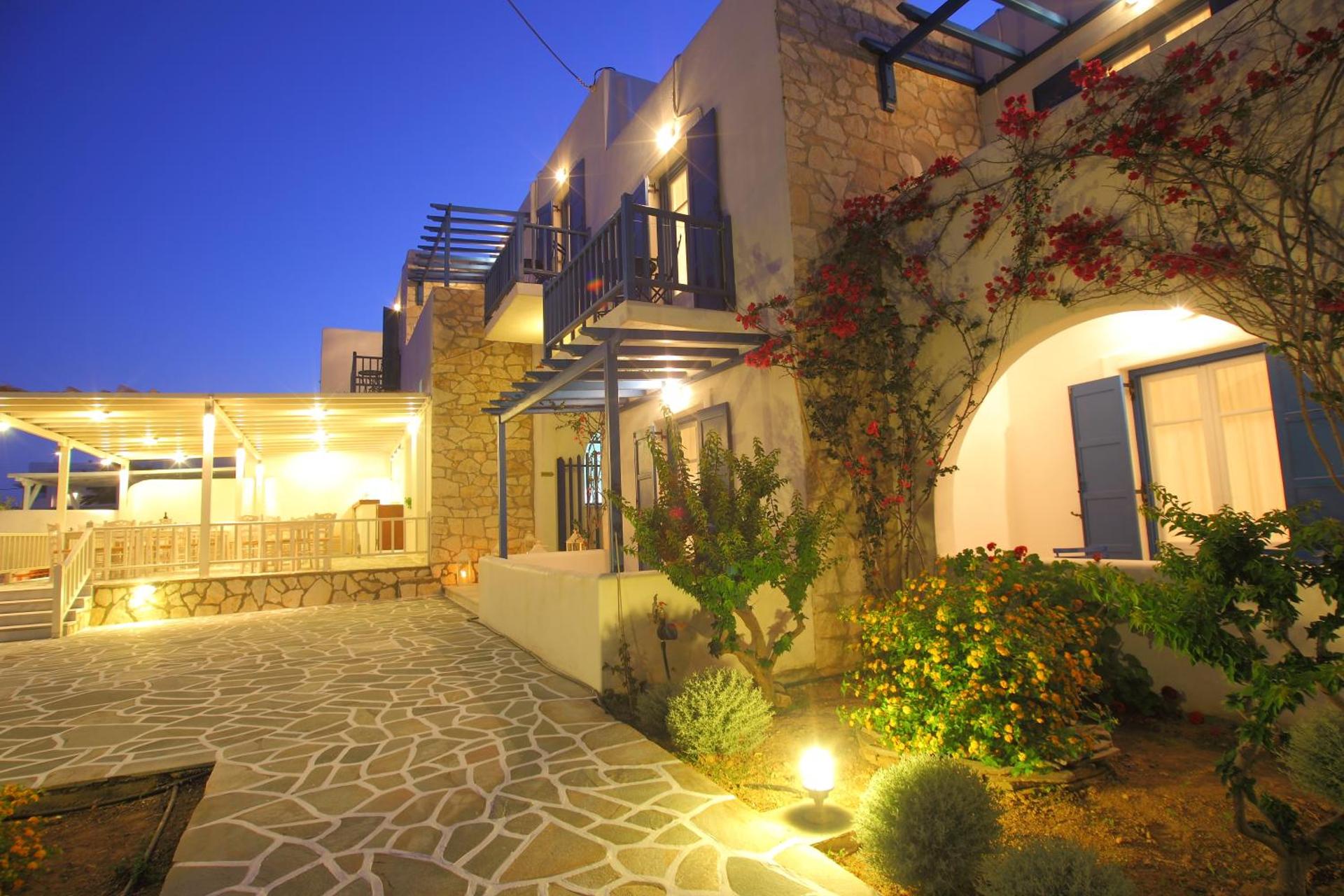 Paros Inn Seafront - Photo 16