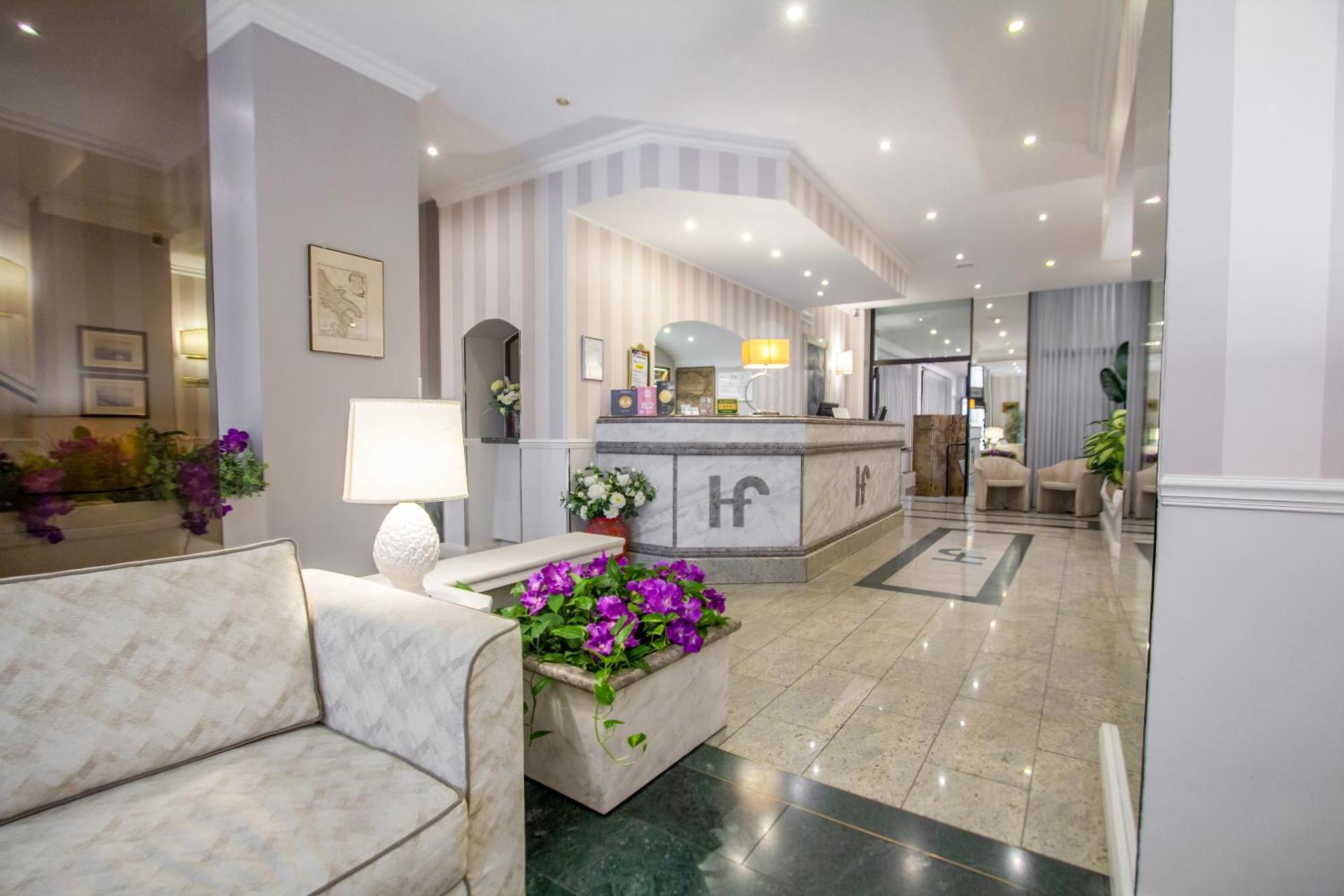 Hotel Flora - Photo 115