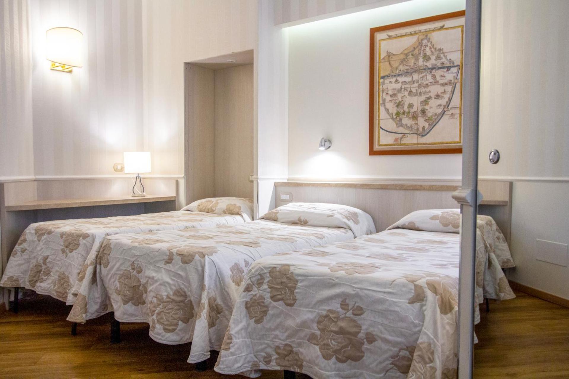 Hotel Flora - Photo 64