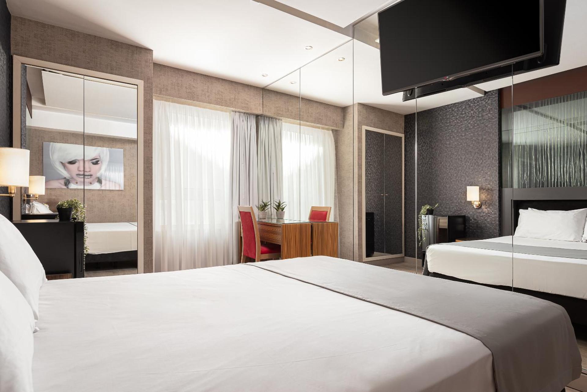 Lacoba Hotel - Photo 2