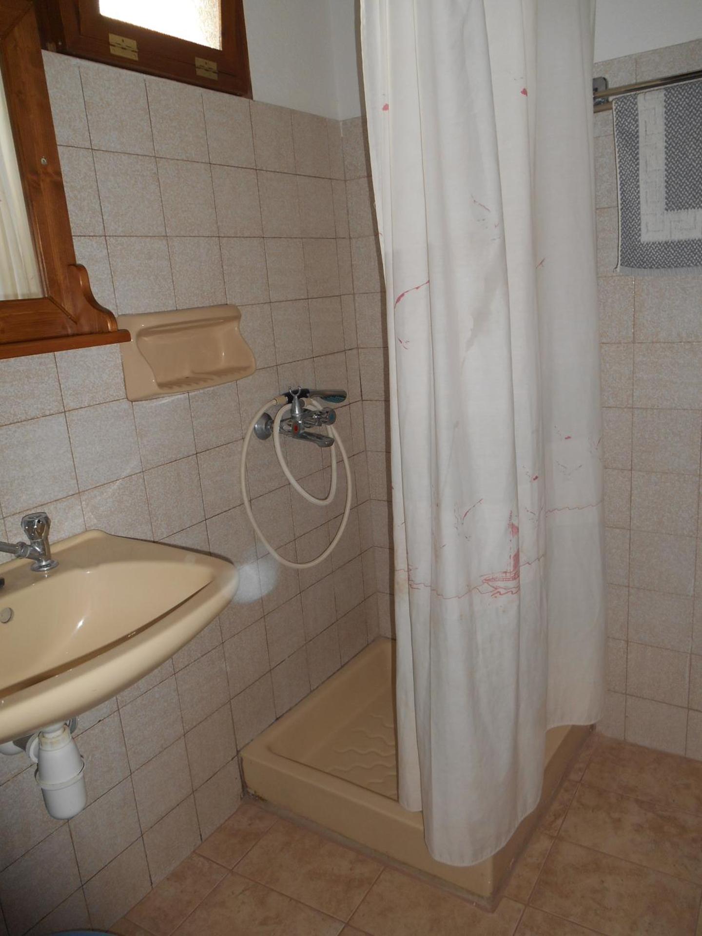 Violetta Studios & Apartments - Photo 18