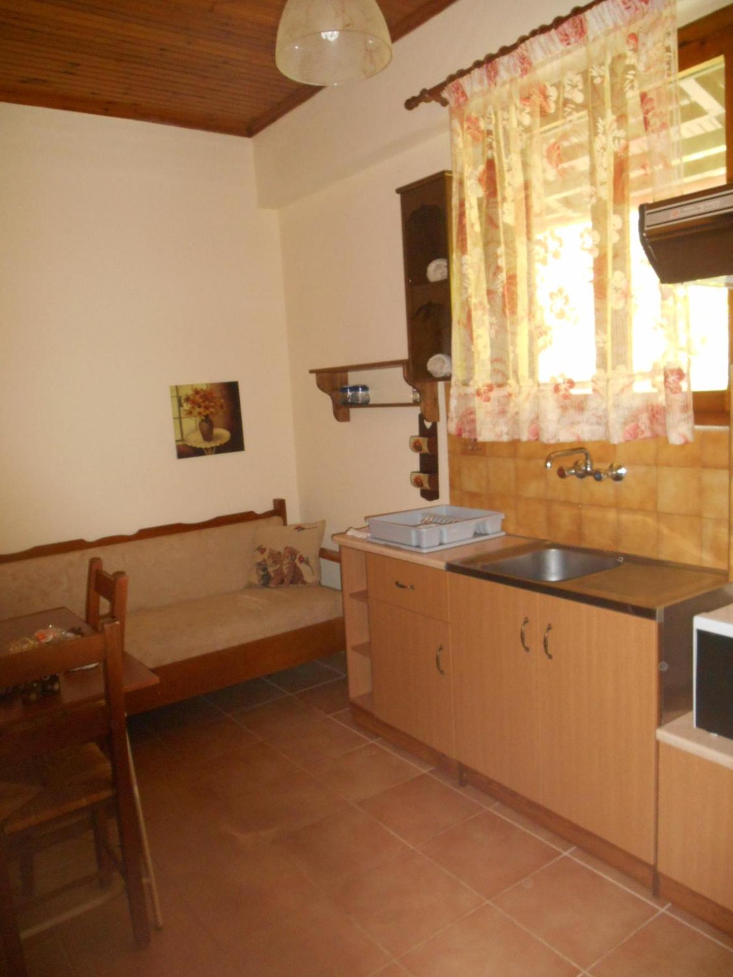 Violetta Studios & Apartments - Photo 14