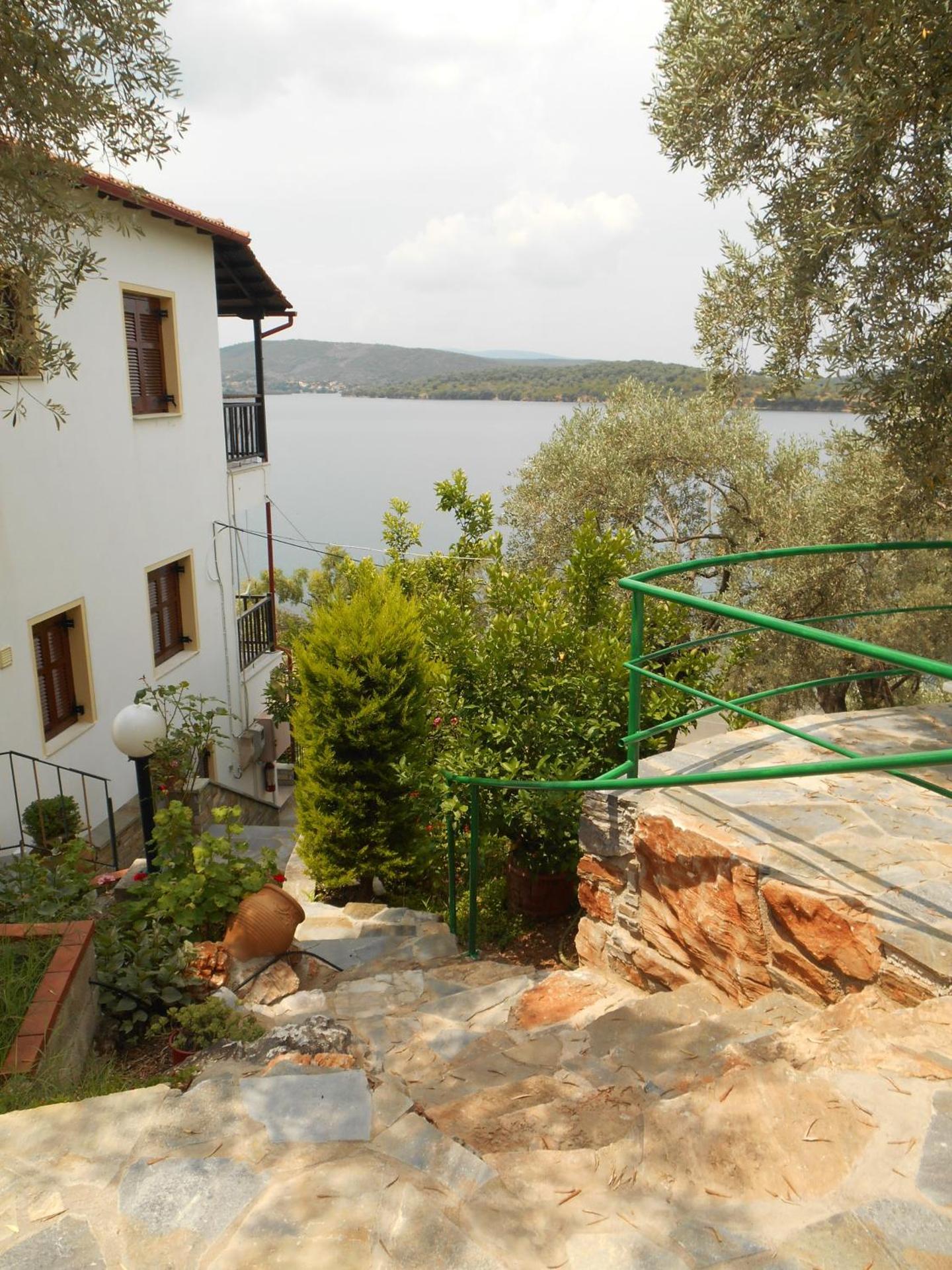 Violetta Studios & Apartments - Photo 69