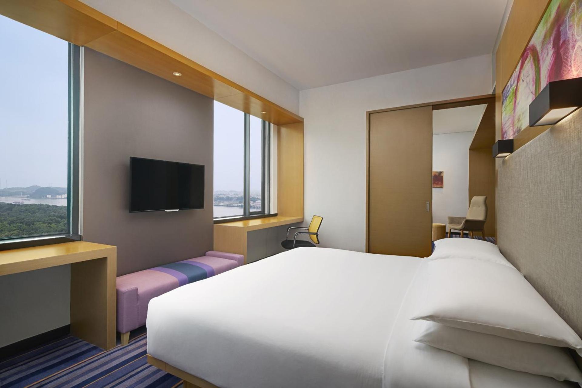 Aloft Guangzhou University Park - Photo 5