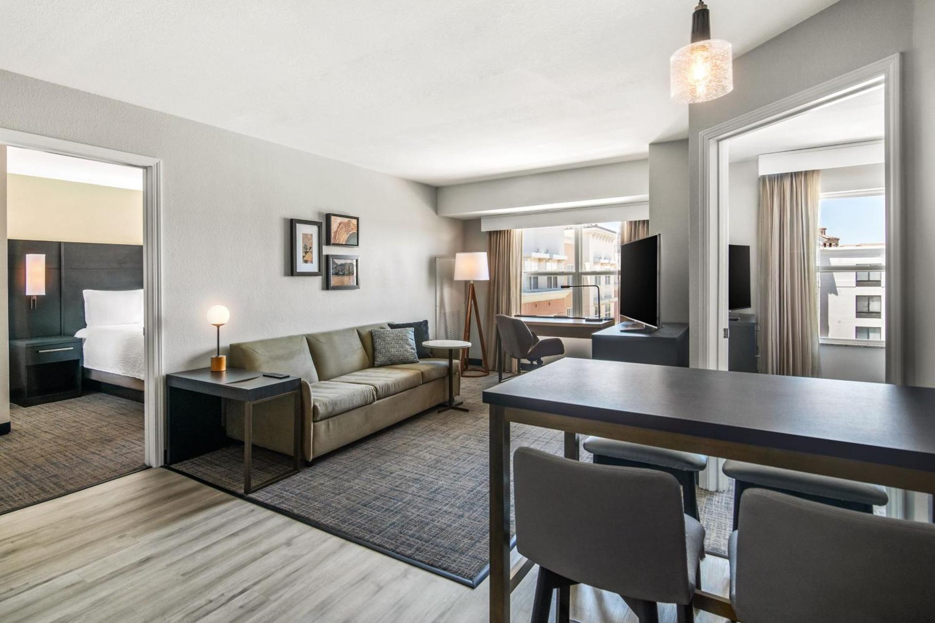 Residence Inn Phoenix Glendale Sports & Entertainment District - Photo 58