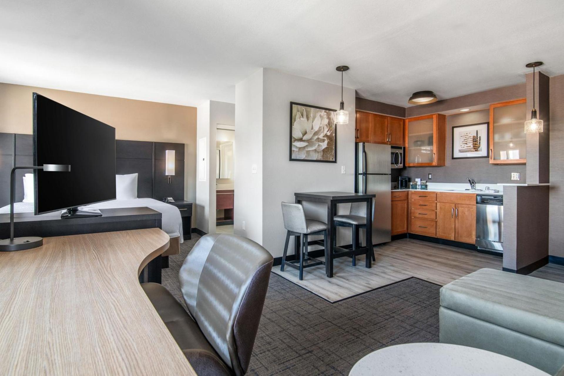 Residence Inn Phoenix Glendale Sports & Entertainment District - Photo 48