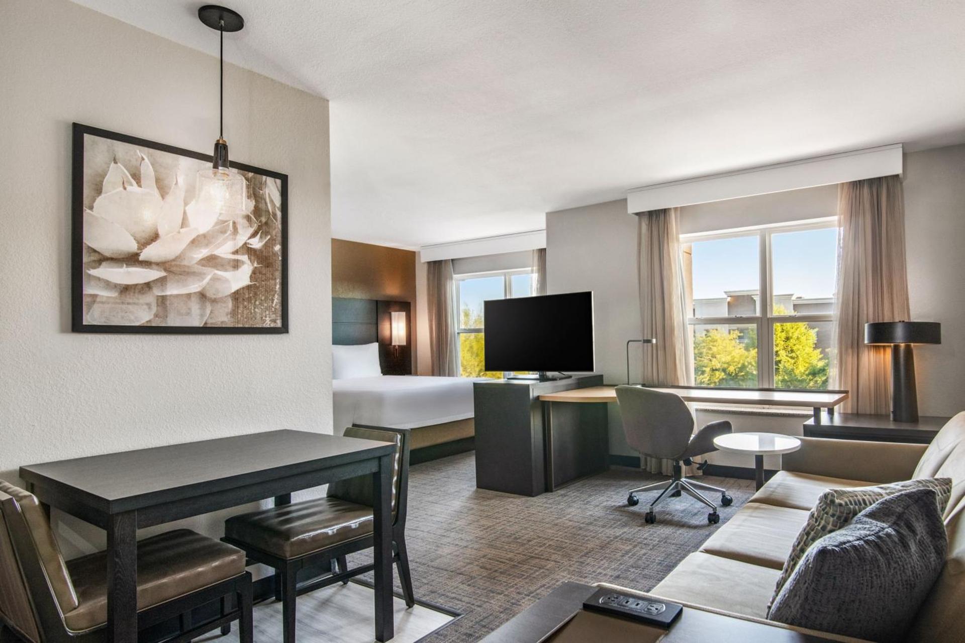 Residence Inn Phoenix Glendale Sports & Entertainment District - Photo 40