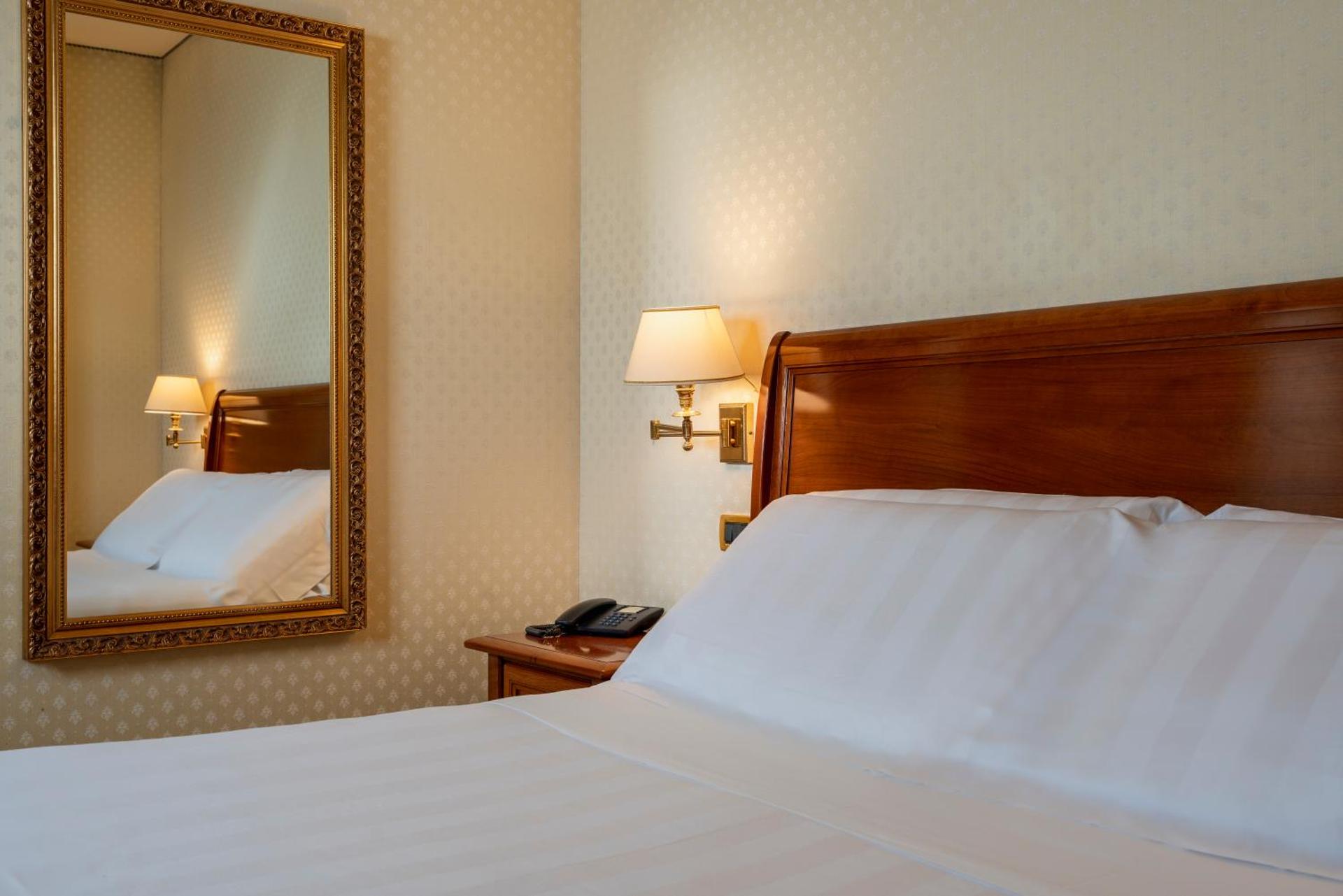 Hotel Oceania - Photo 48