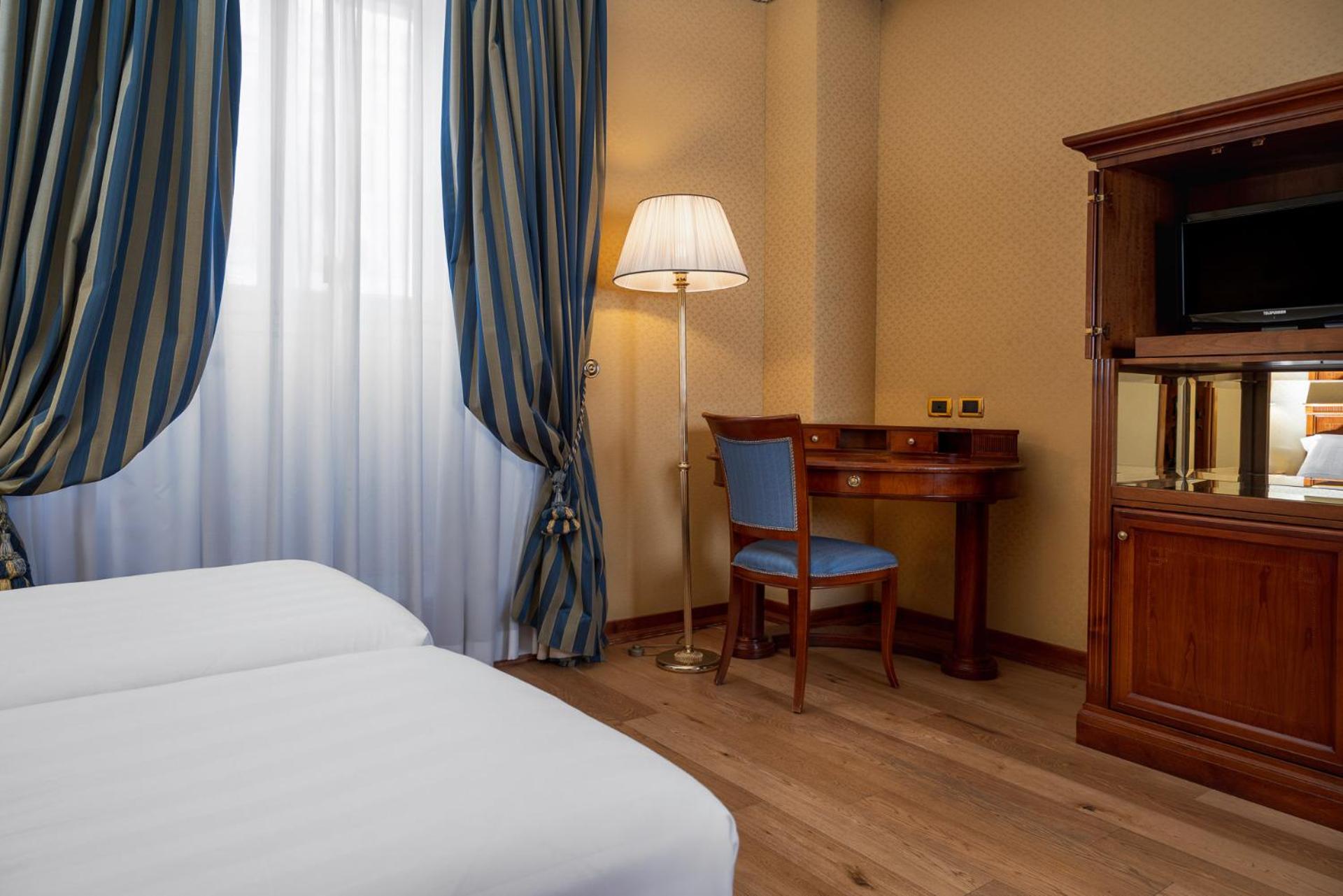 Hotel Oceania - Photo 28