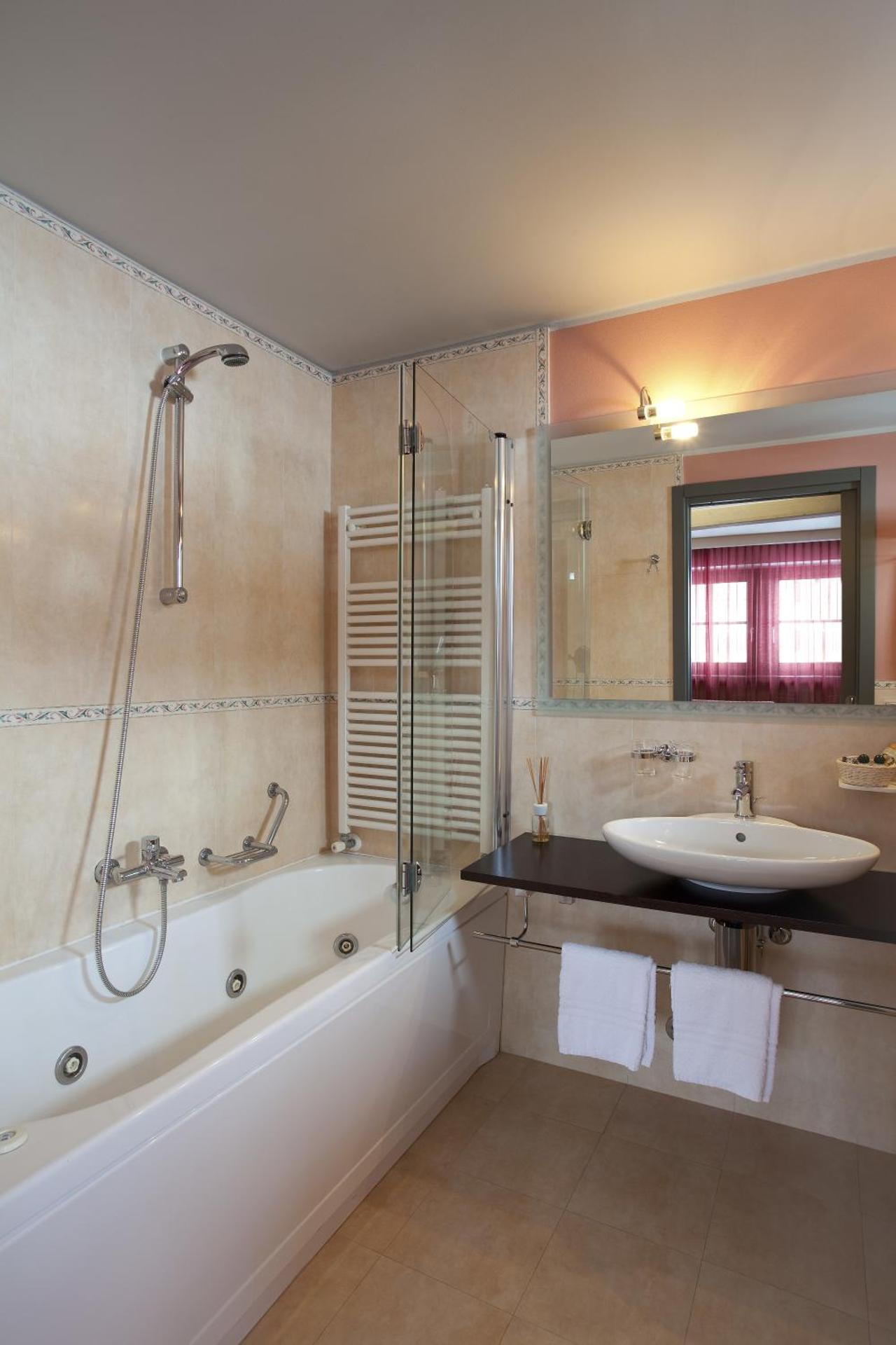 Hotel Marzia - Photo 36