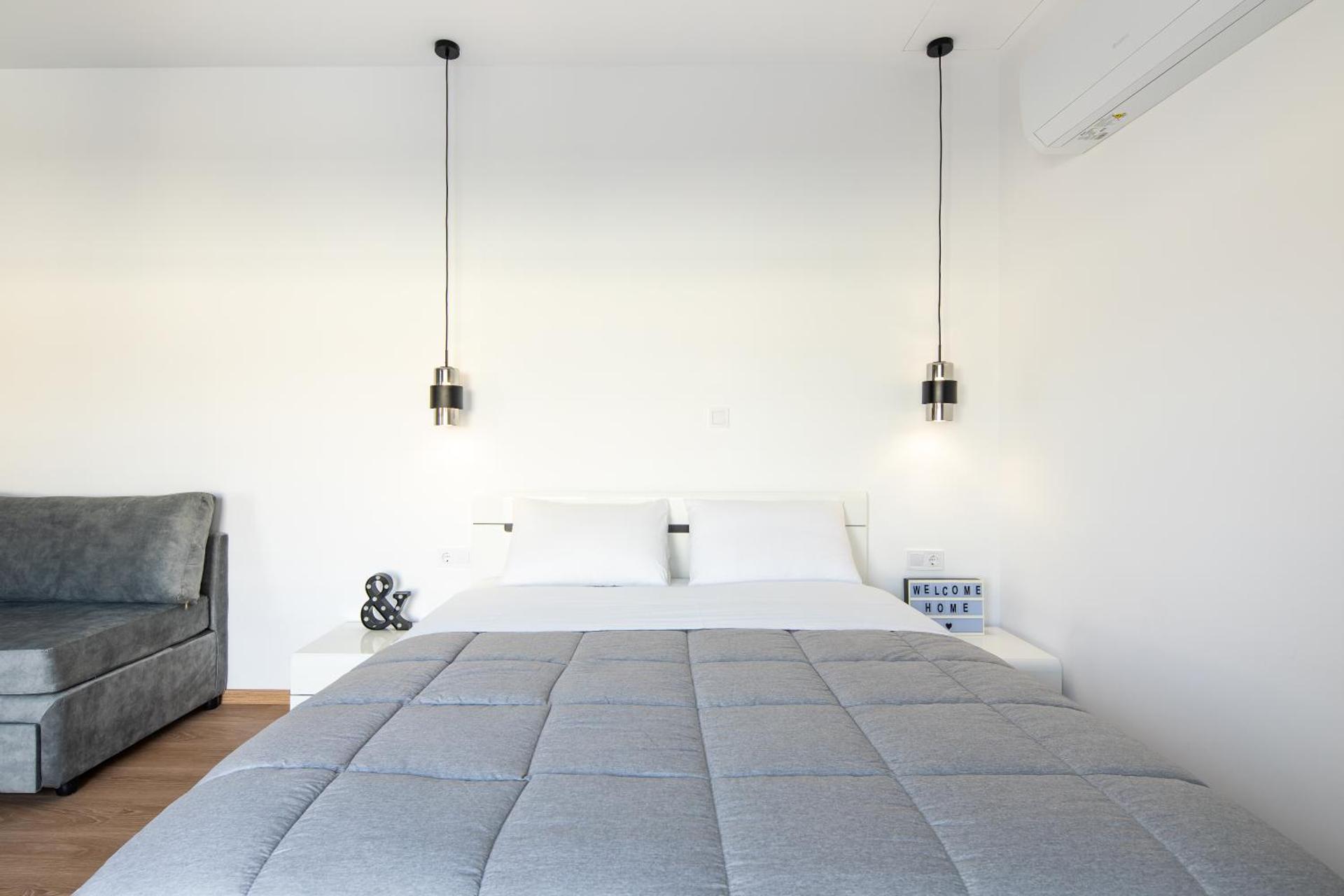 Boutique Studios near Airport - Photo 3