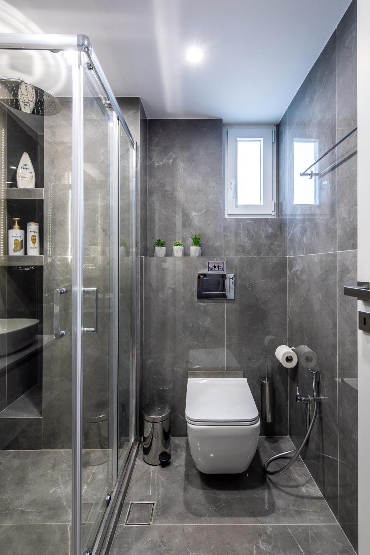 Boutique Studios near Airport - Photo 37