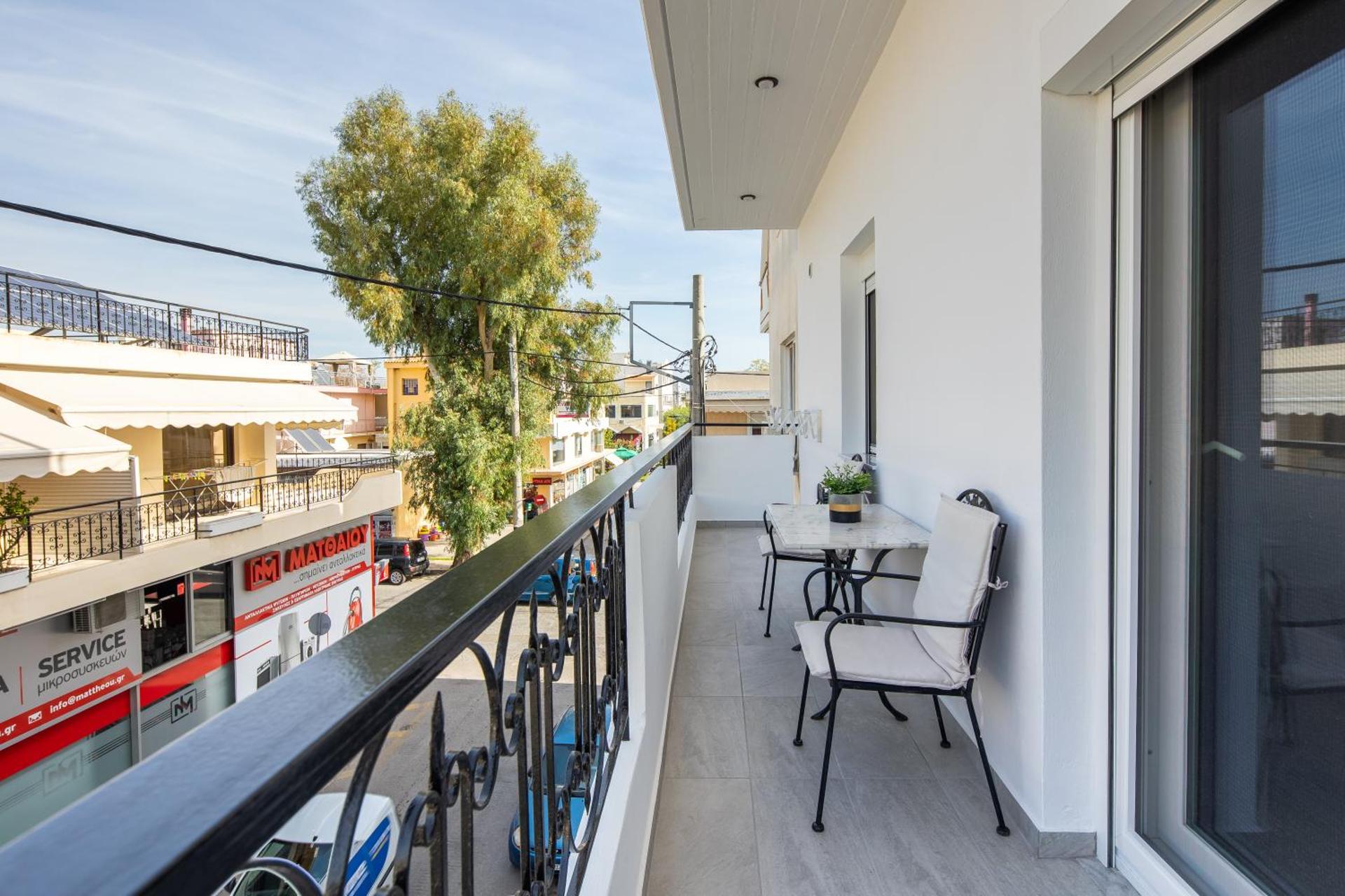 Boutique Studios near Airport - Photo 23