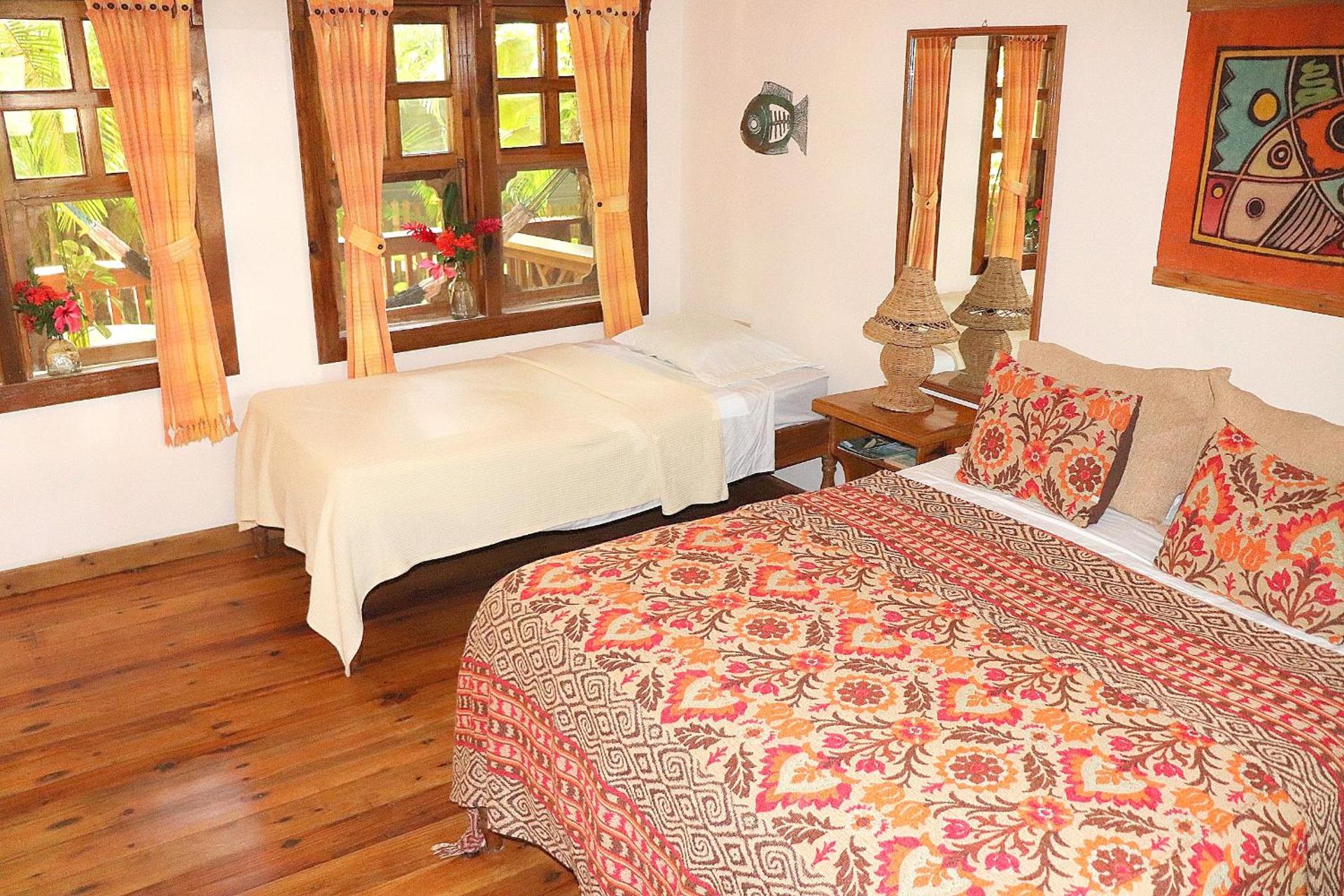 Posada Arco Iris, West End - Photo 9