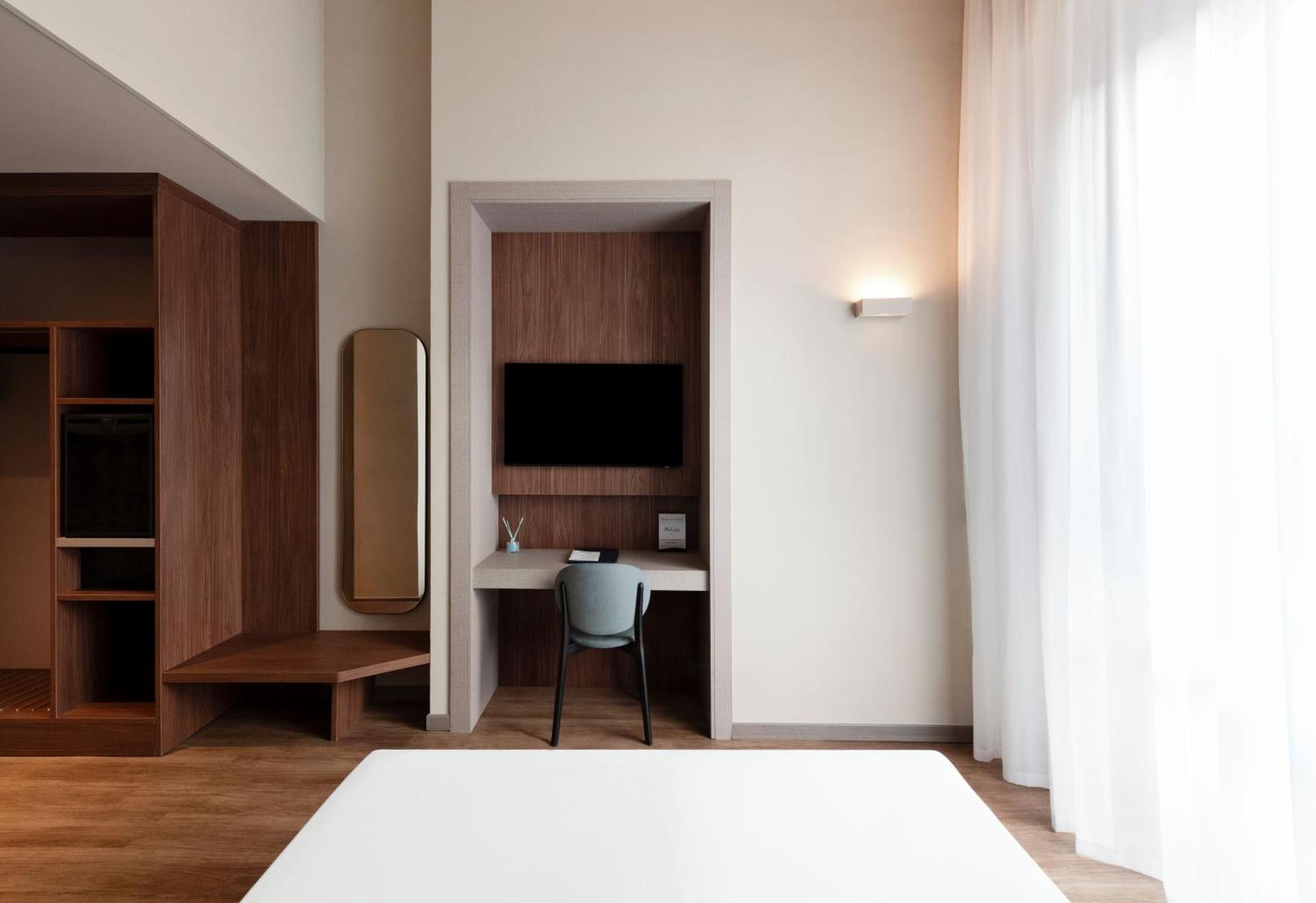 Mokinba Hotels Montebianco - Photo 36