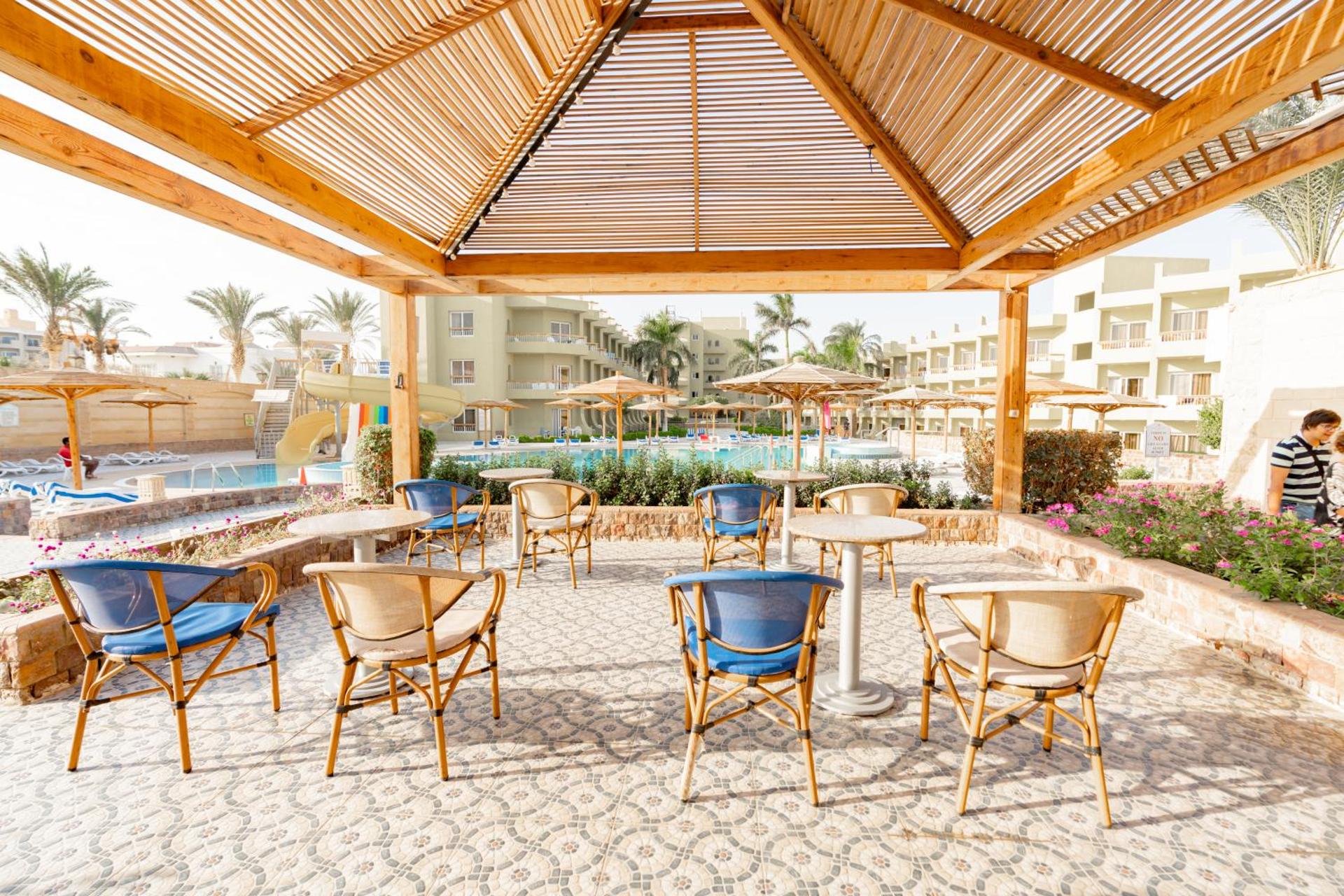 Palm Beach Resort Families and Couples only - Photo 7