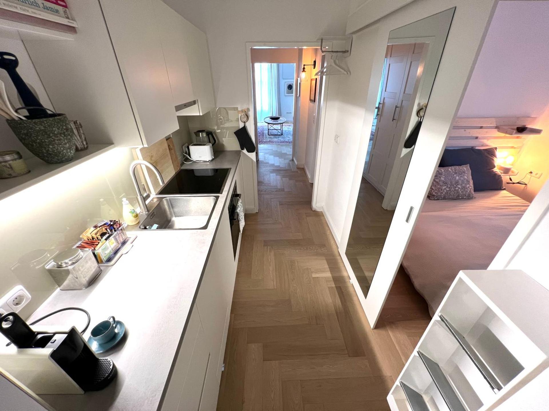 Boutique Apartment - Photo 12