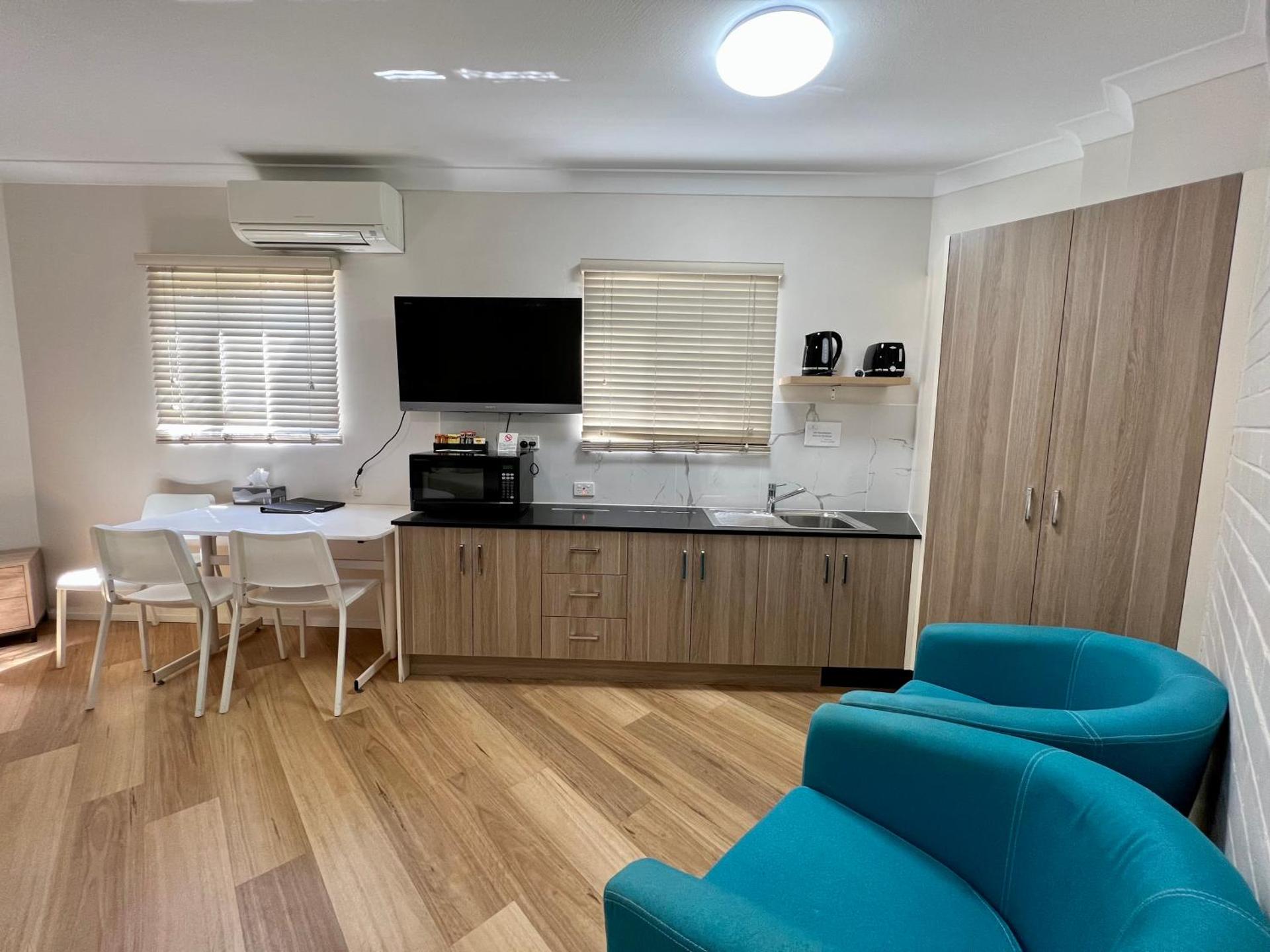 Benson Court Motel - Photo 28