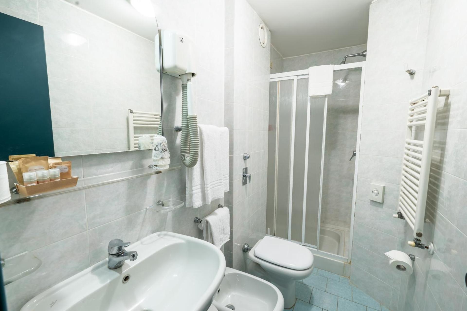 Hotel Des Etrangers - Photo 6