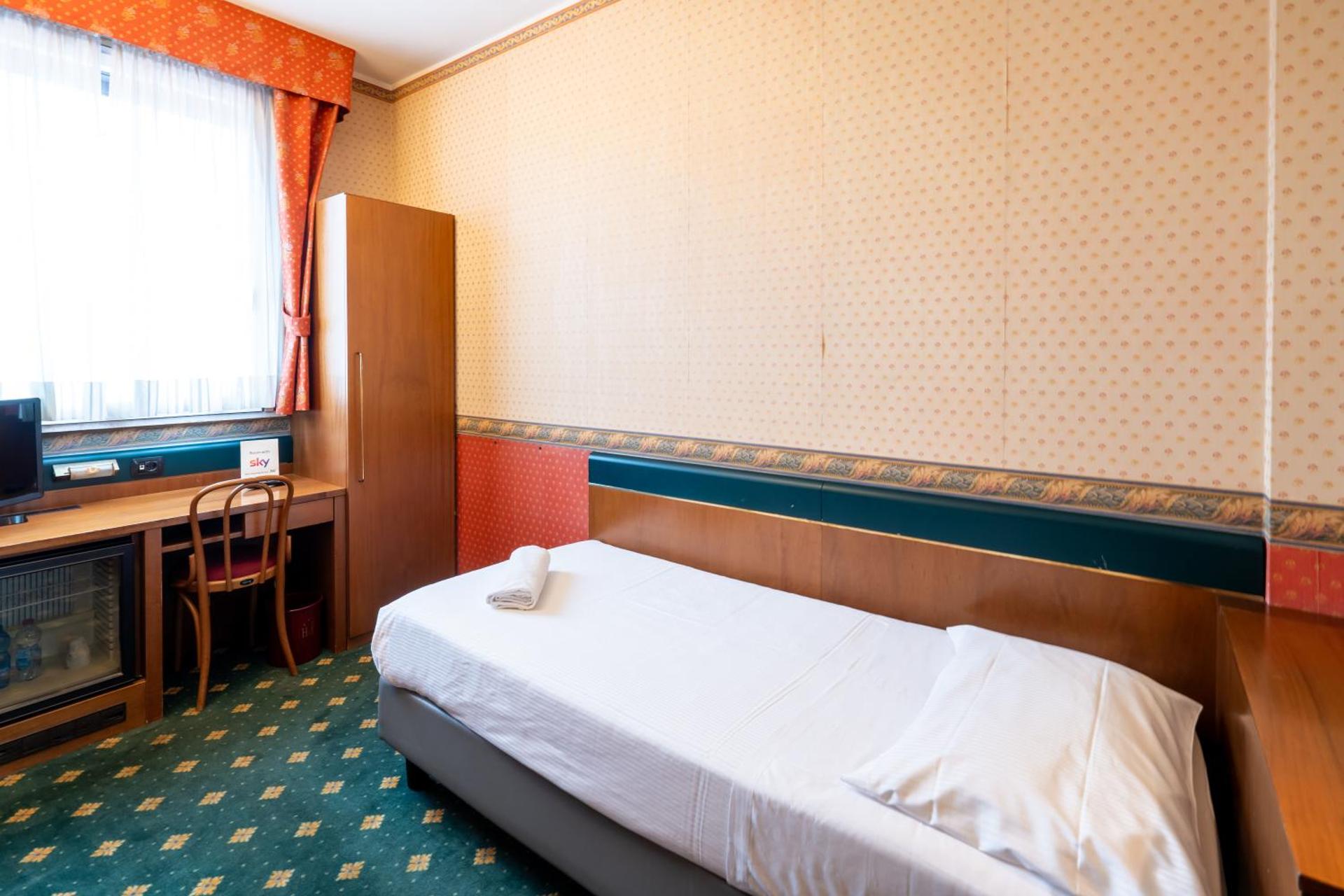 Hotel Des Etrangers - Photo 2