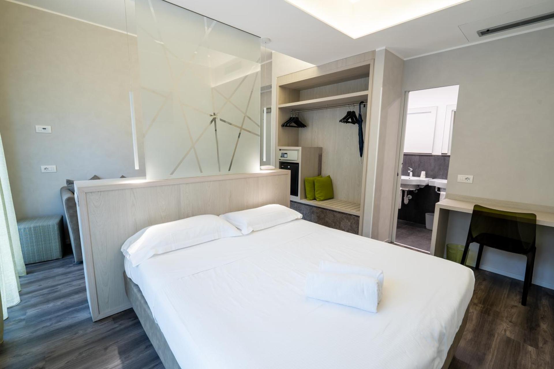 Hotel Des Etrangers - Photo 80