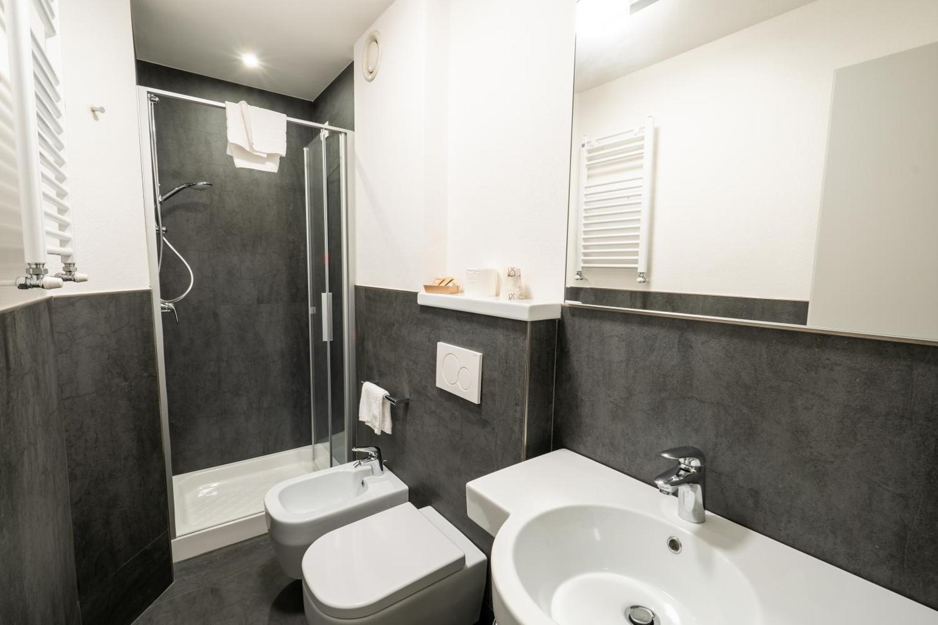 Hotel Des Etrangers - Photo 84