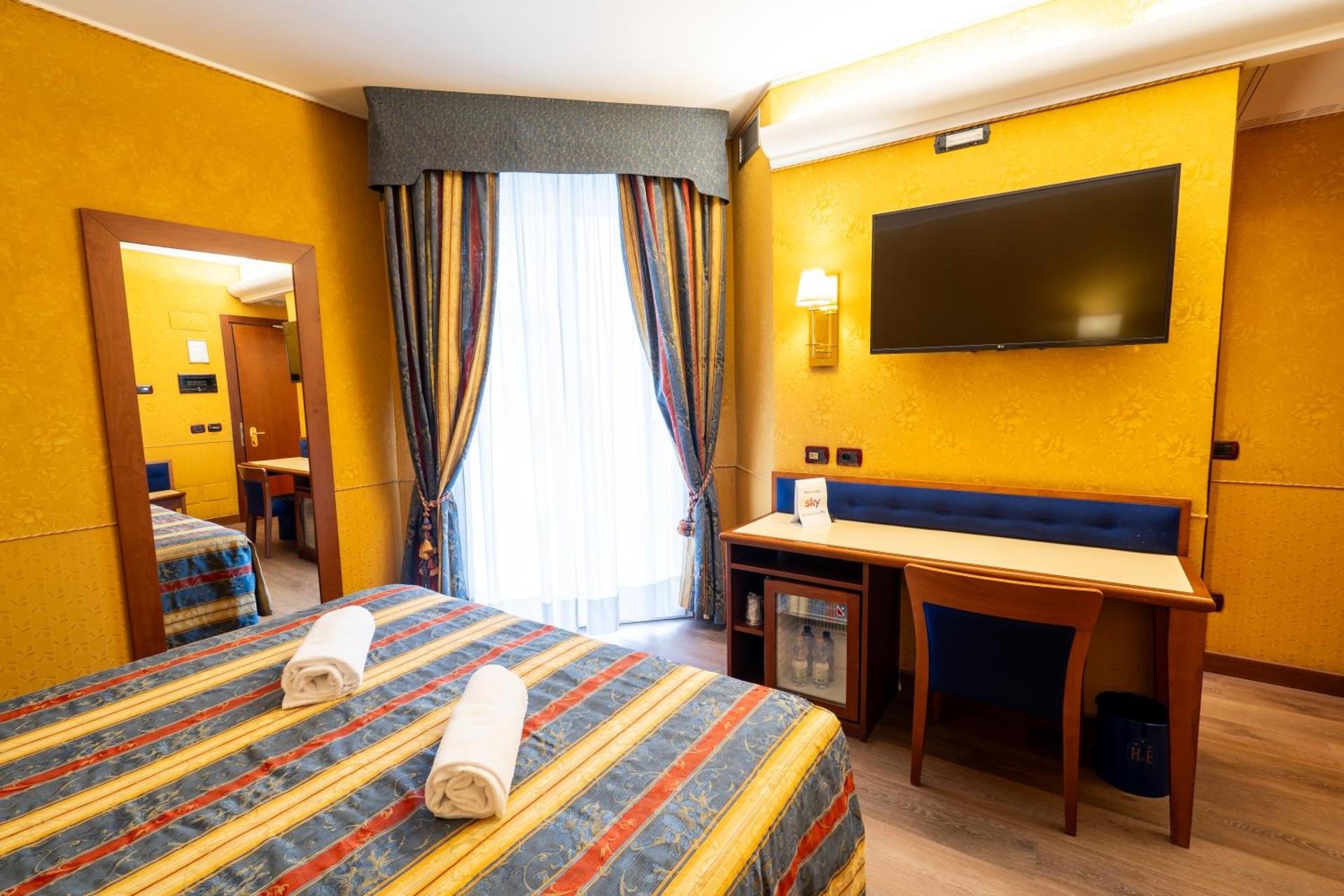 Hotel Des Etrangers - Photo 68