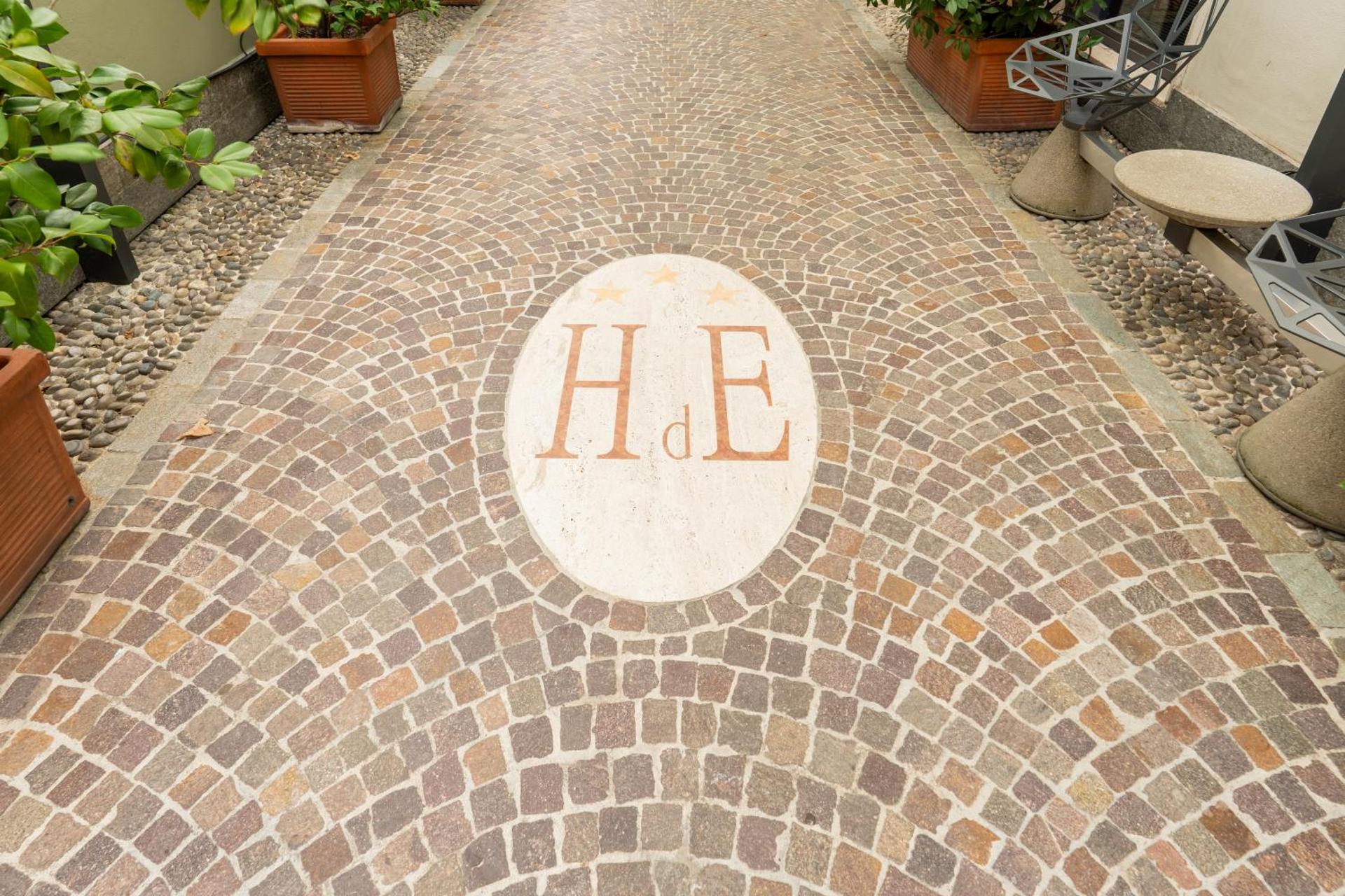 Hotel Des Etrangers - Photo 151