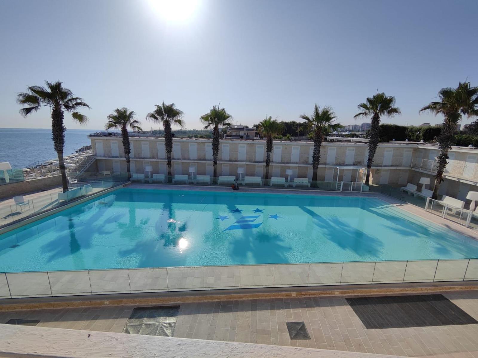 Hotel Lafayette - Photo 36