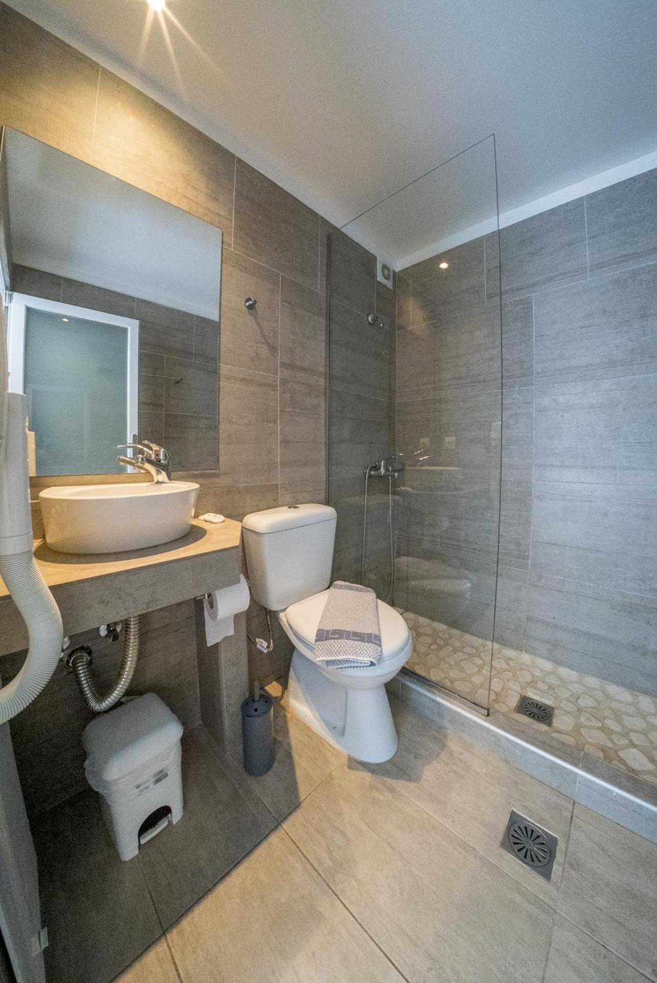 Paradise Beach Resort - Photo 4