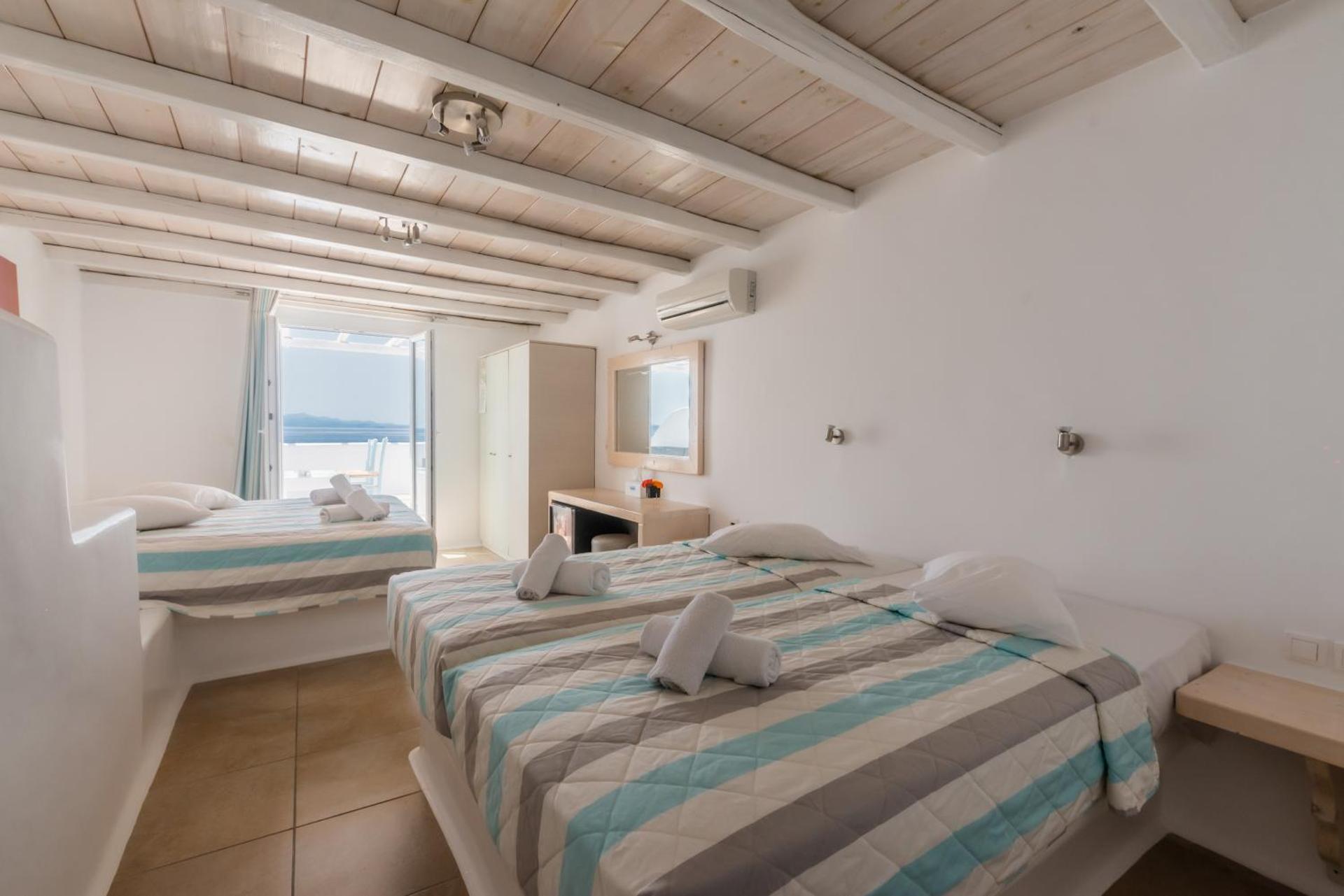 Superior Quadruple Room with Sea View