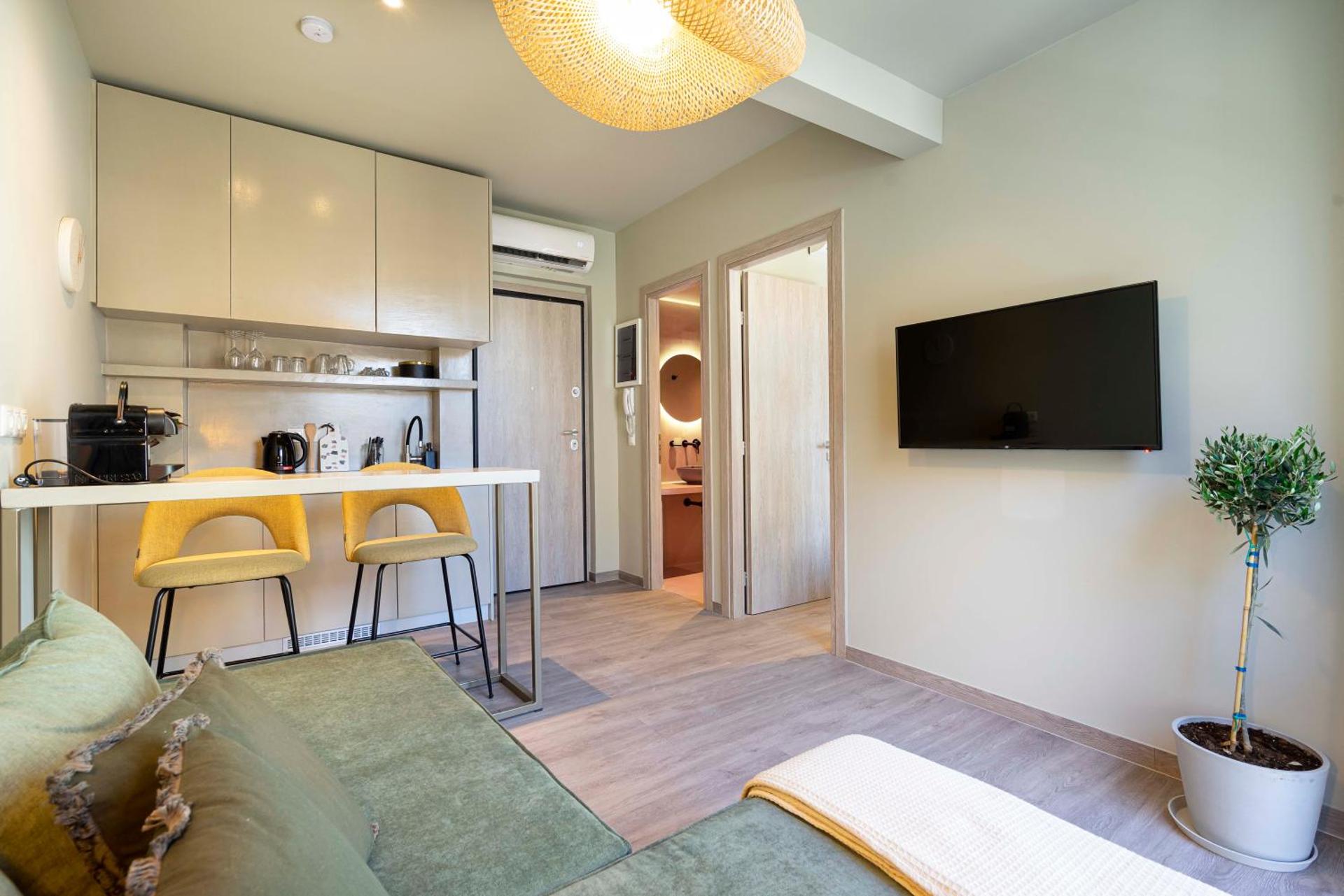 Yalarent Stunning Apartments at the Heart of Athens - Photo 20