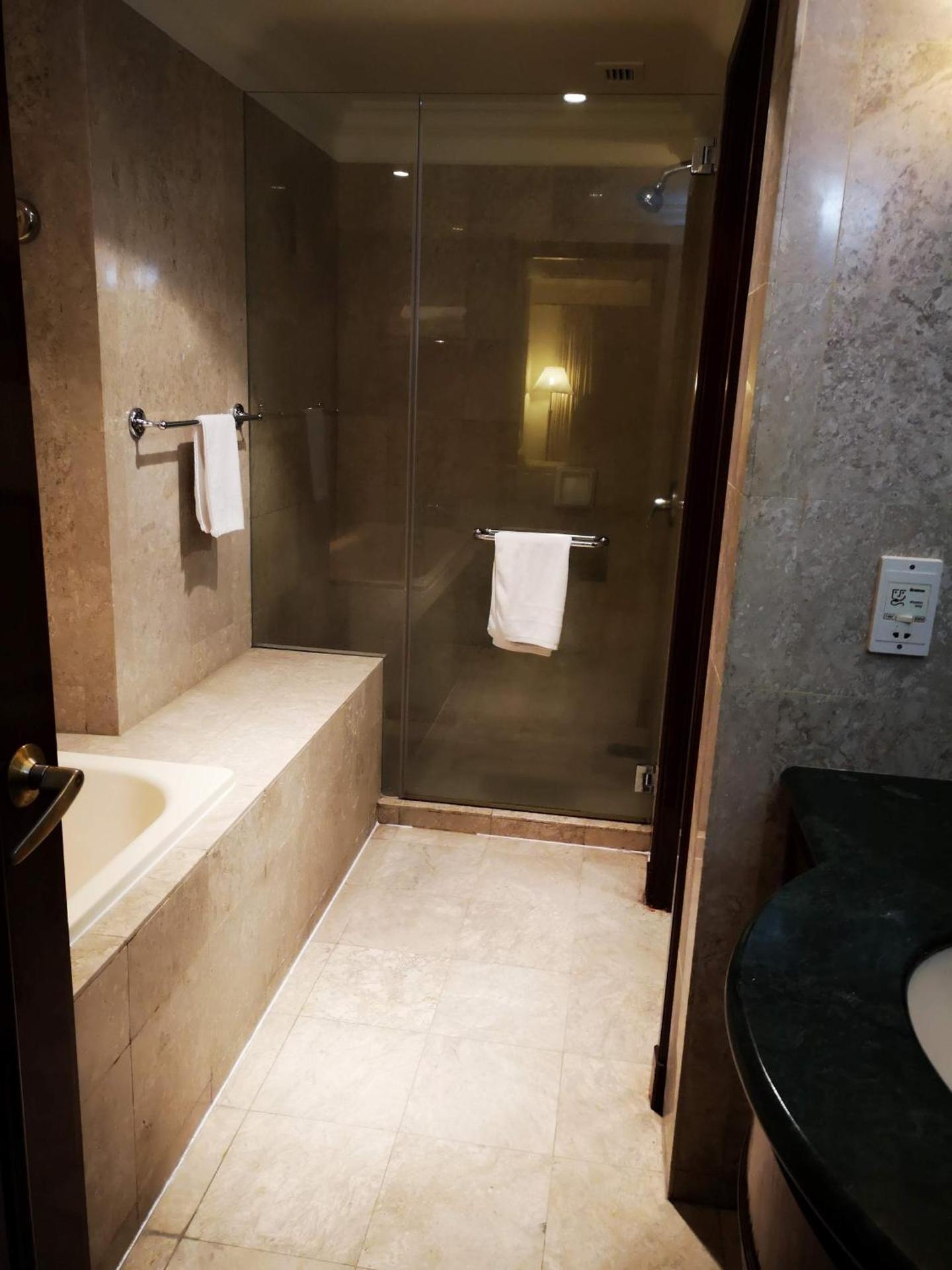 City Apartment at Times Square - Photo 27