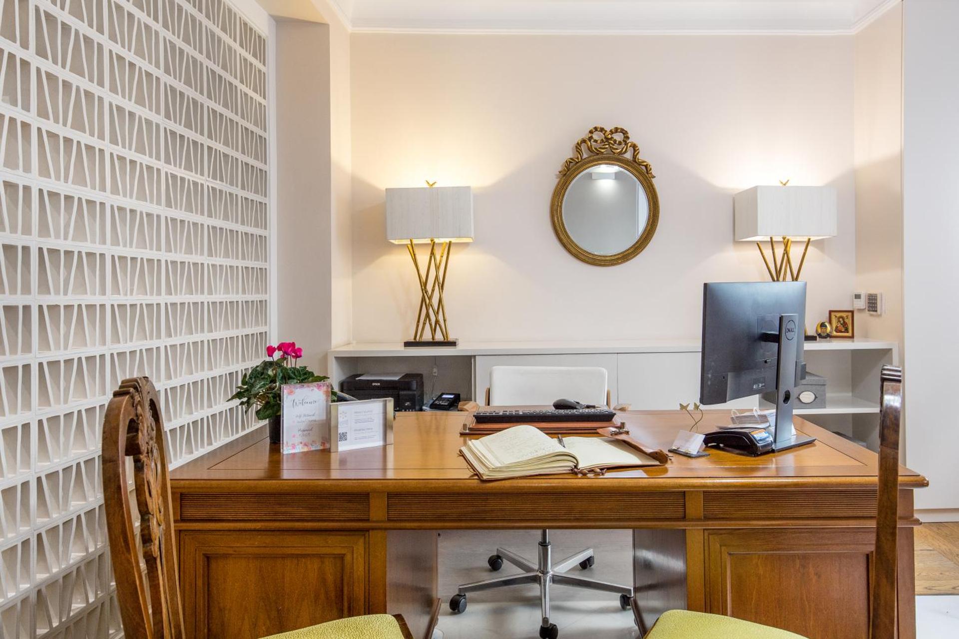 Sweet Home Hotel - Photo 16