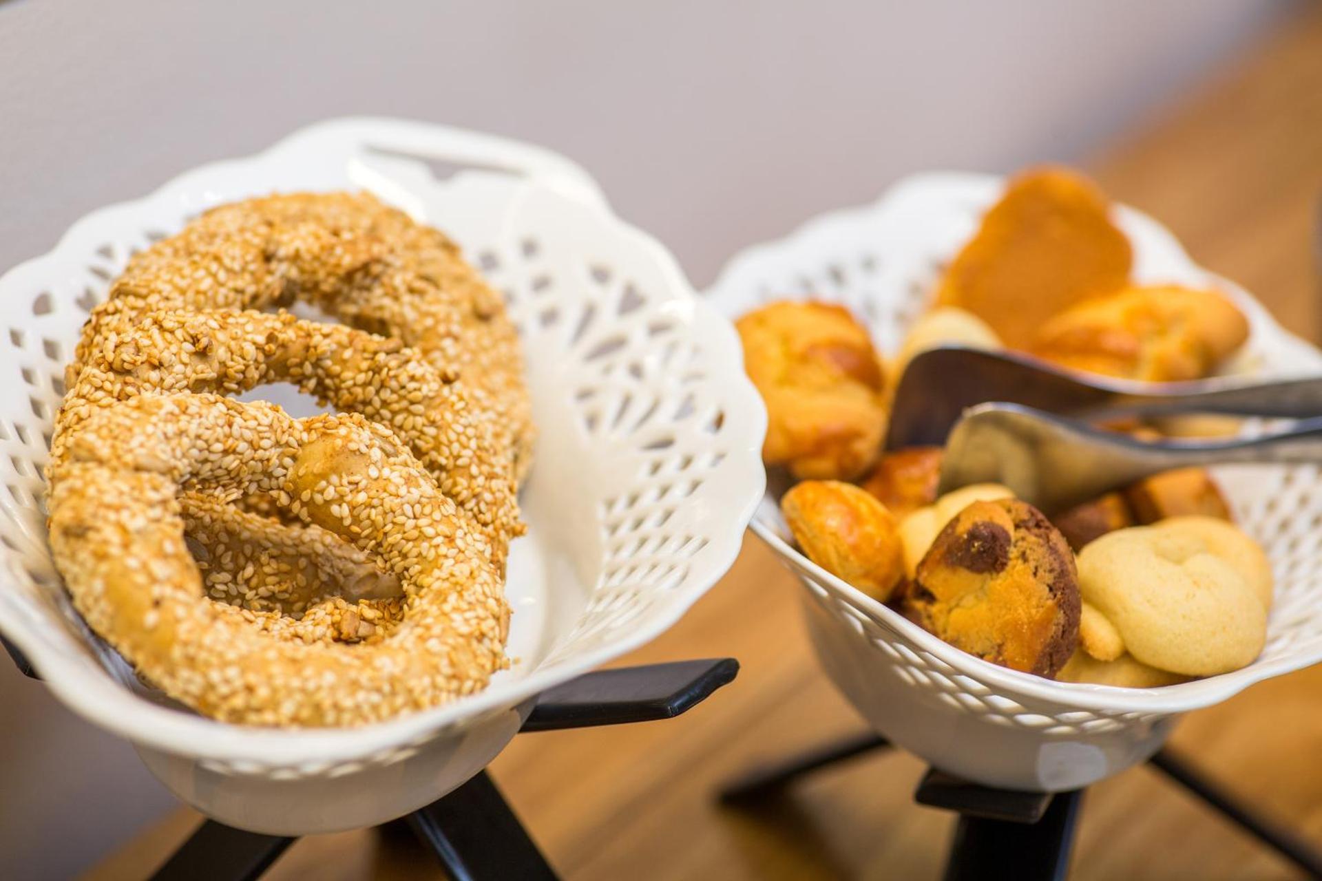 Sweet Home Hotel - Photo 15