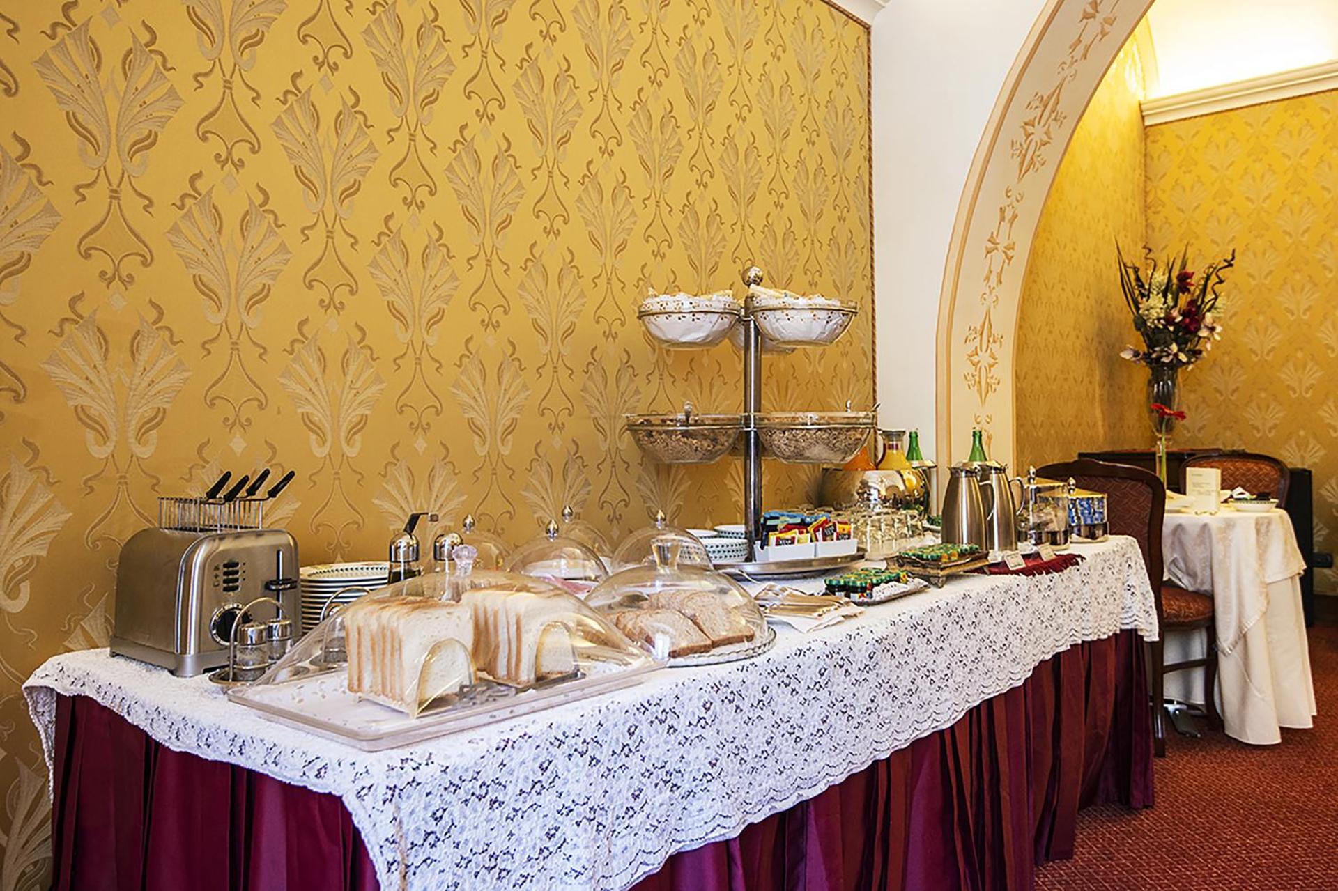 Liberty Hotel - Photo 21