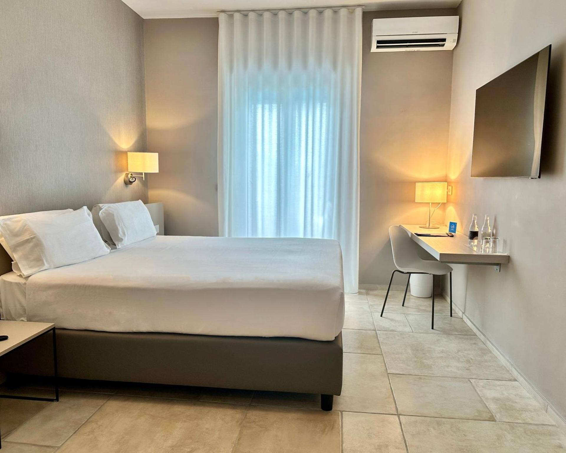 Hotel Riva Del Sole - Photo 14